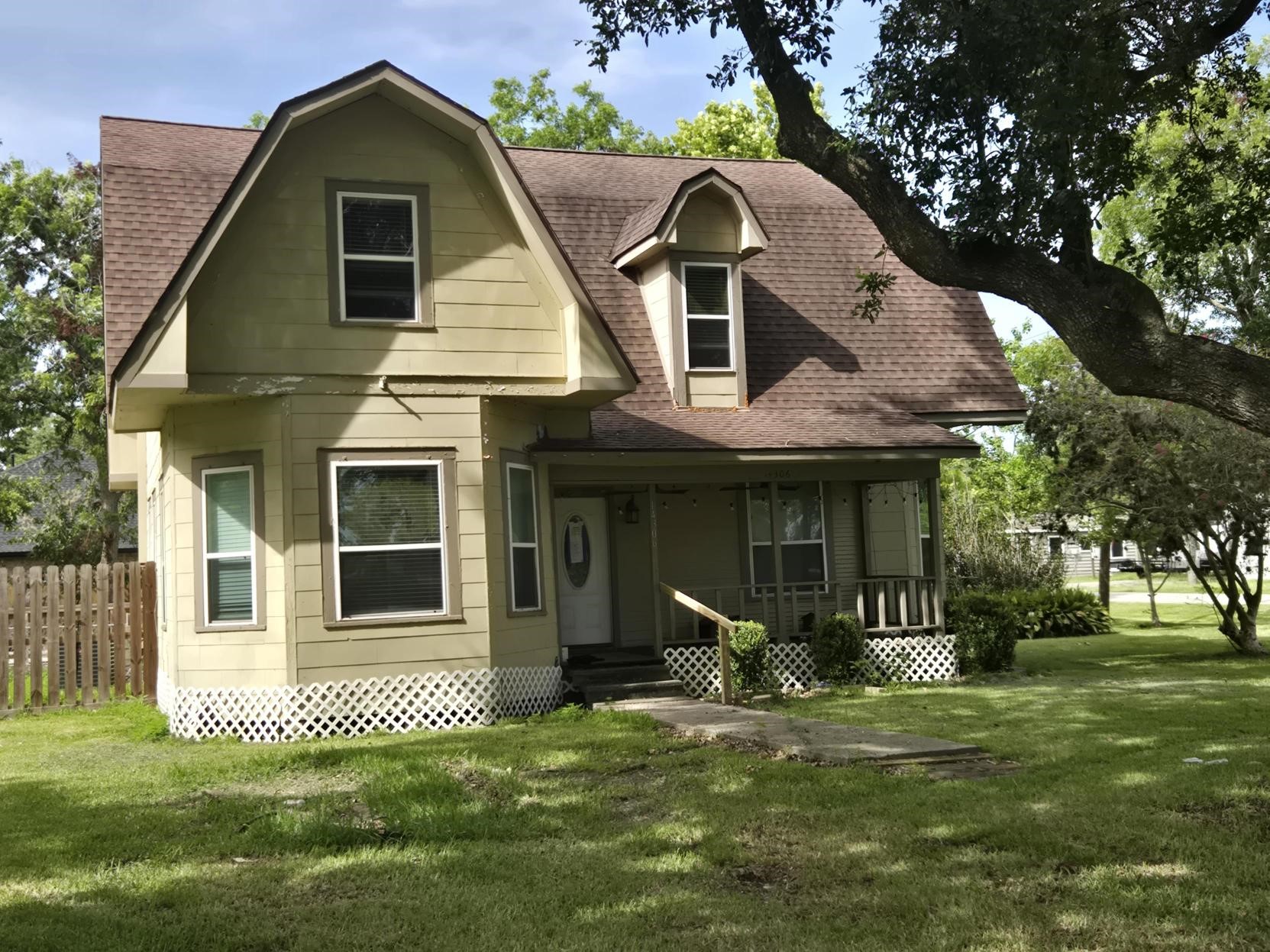 Listing photo 1
