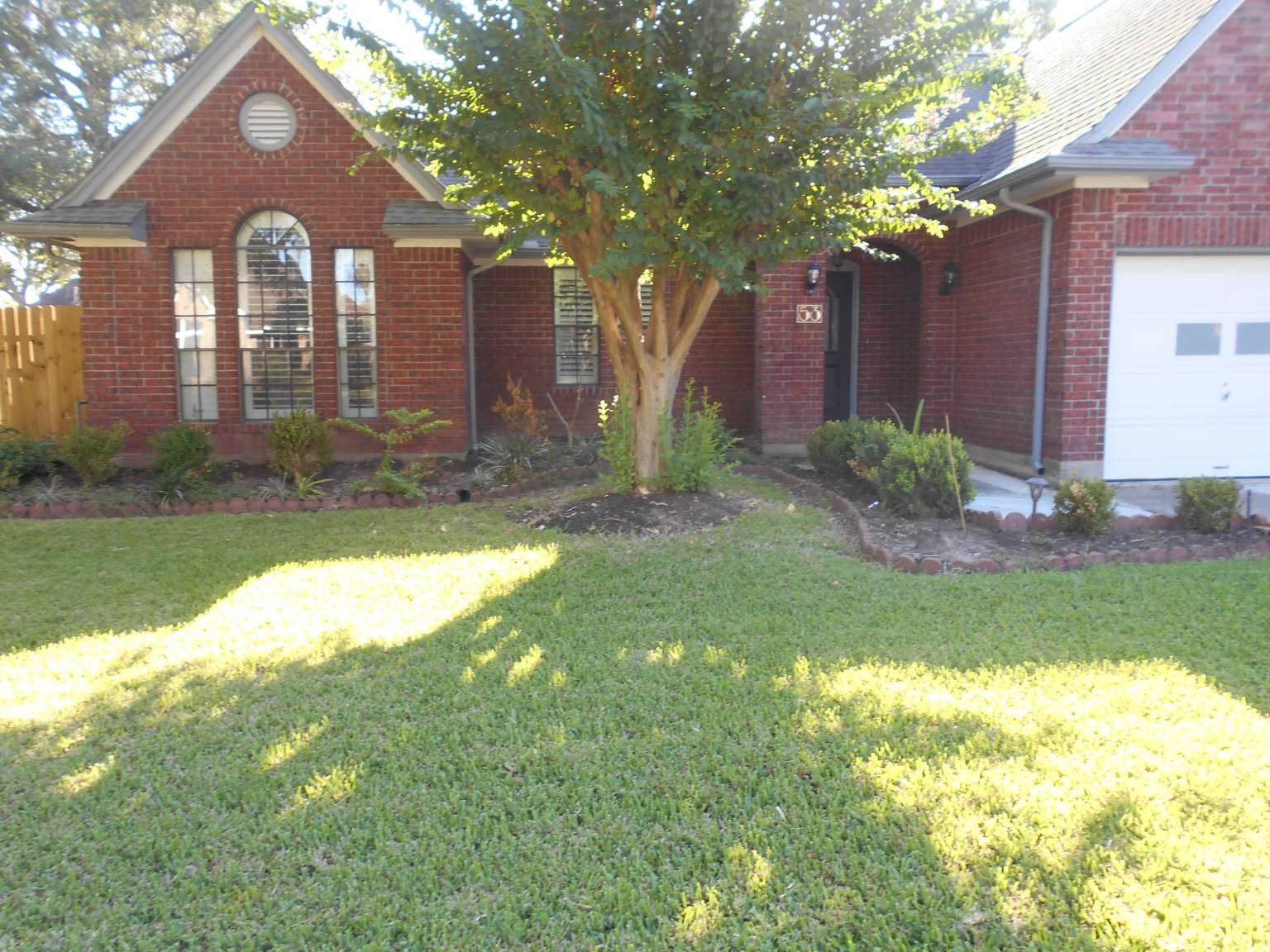 Listing photo 1
