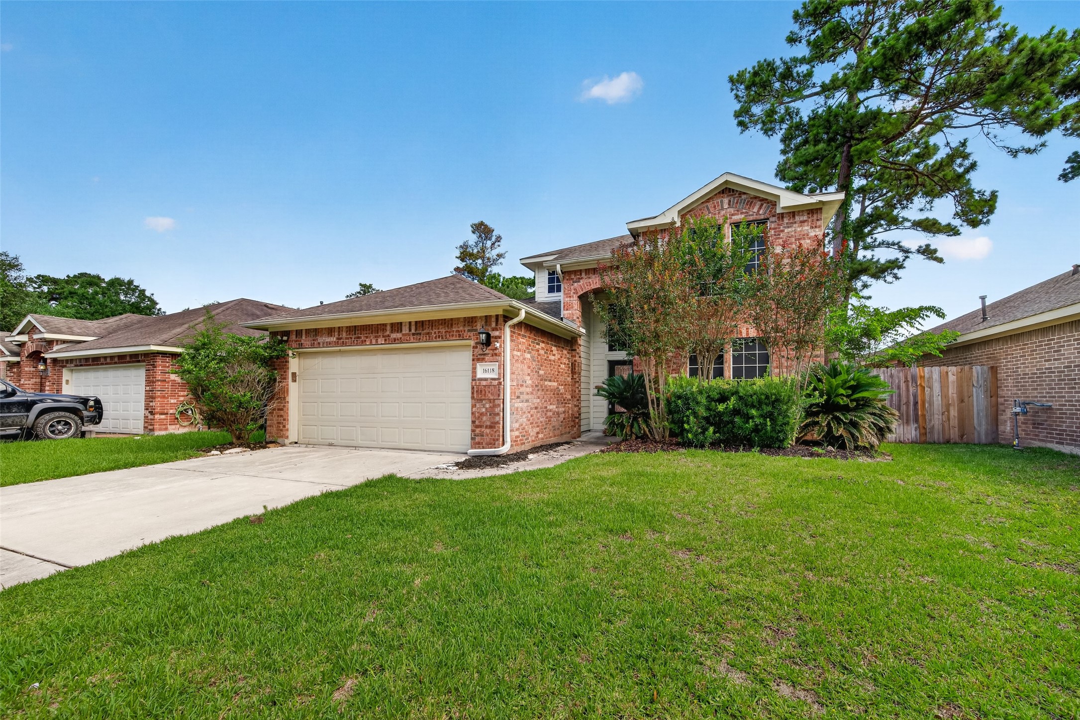 Listing photo 4