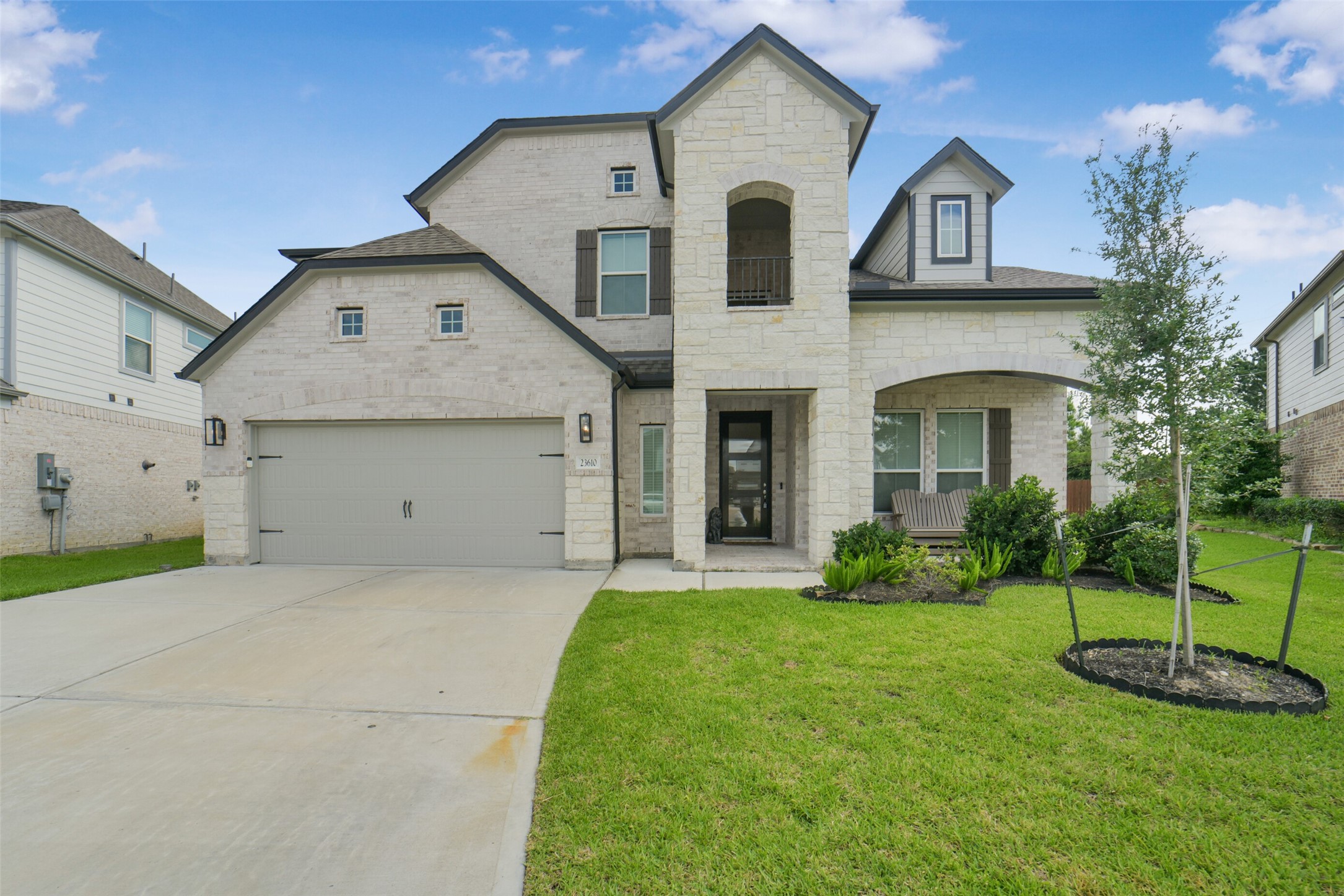 Listing photo 1