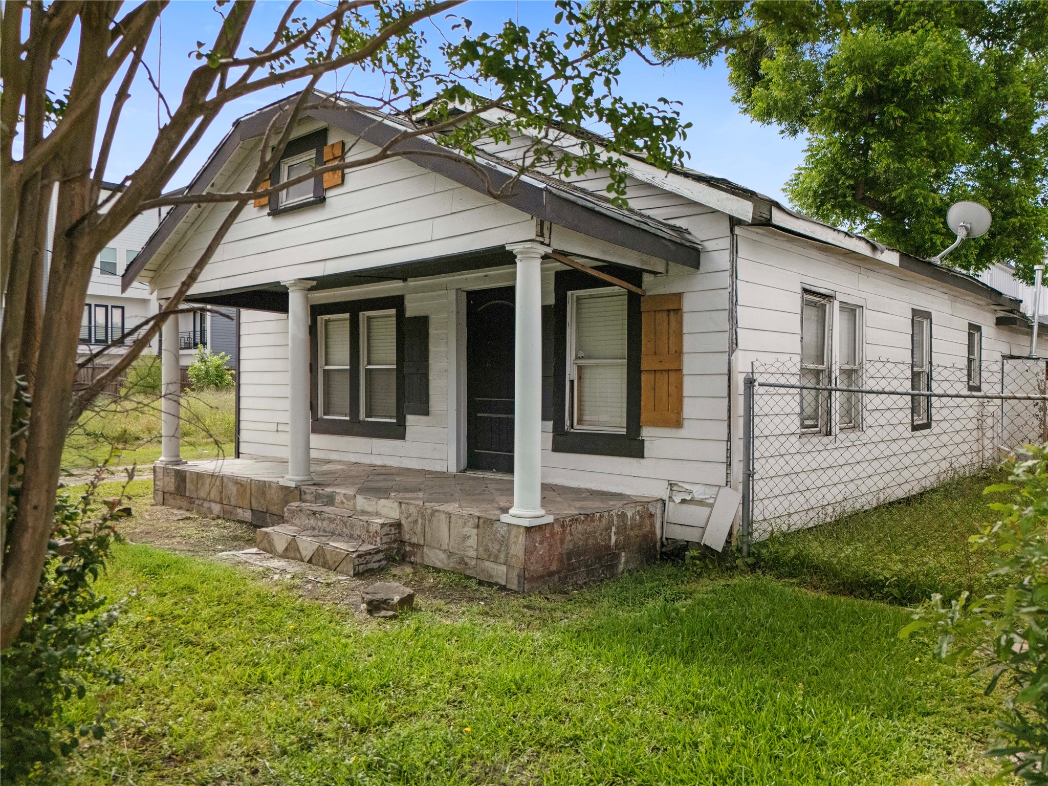 Listing photo 5