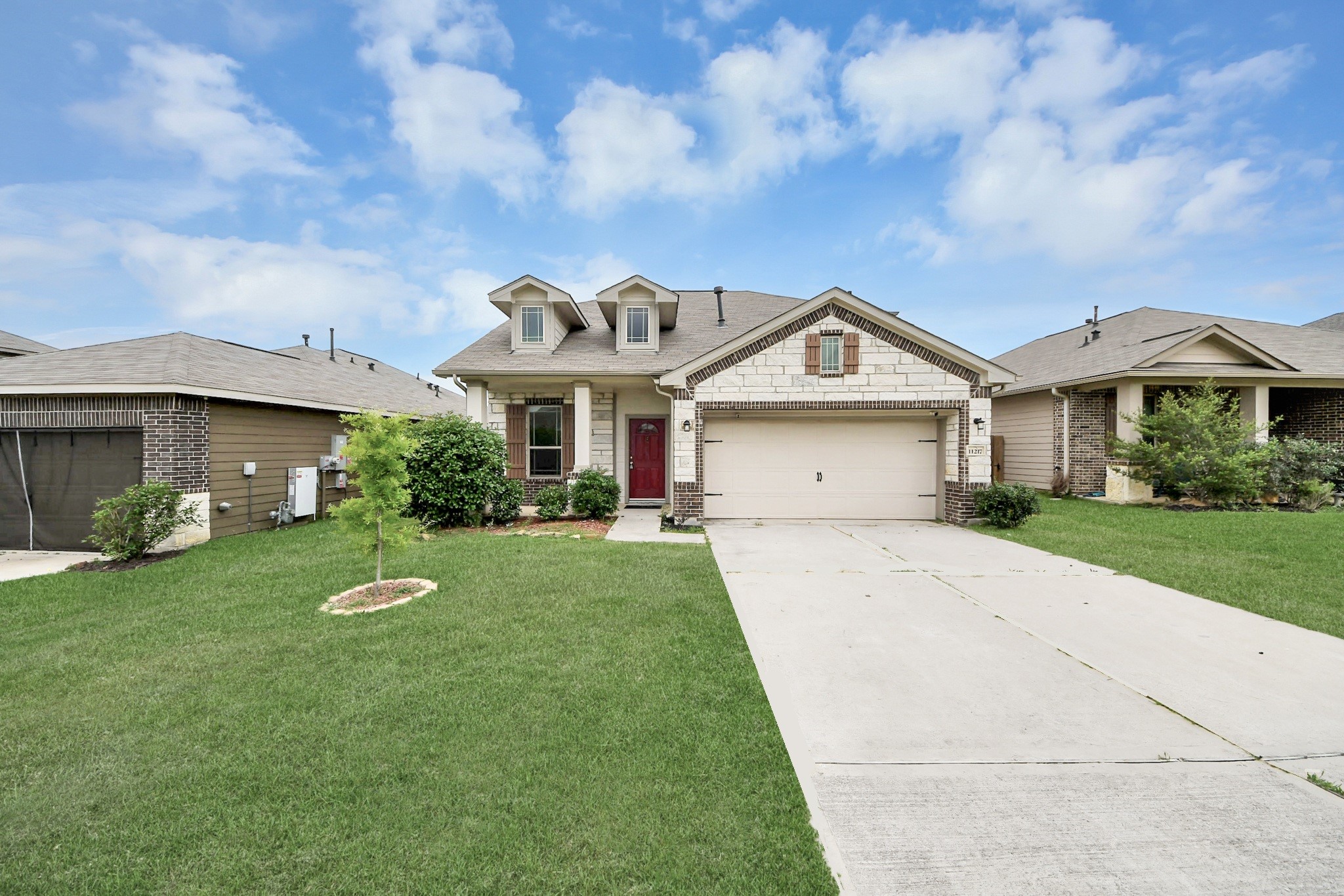 Listing photo 1