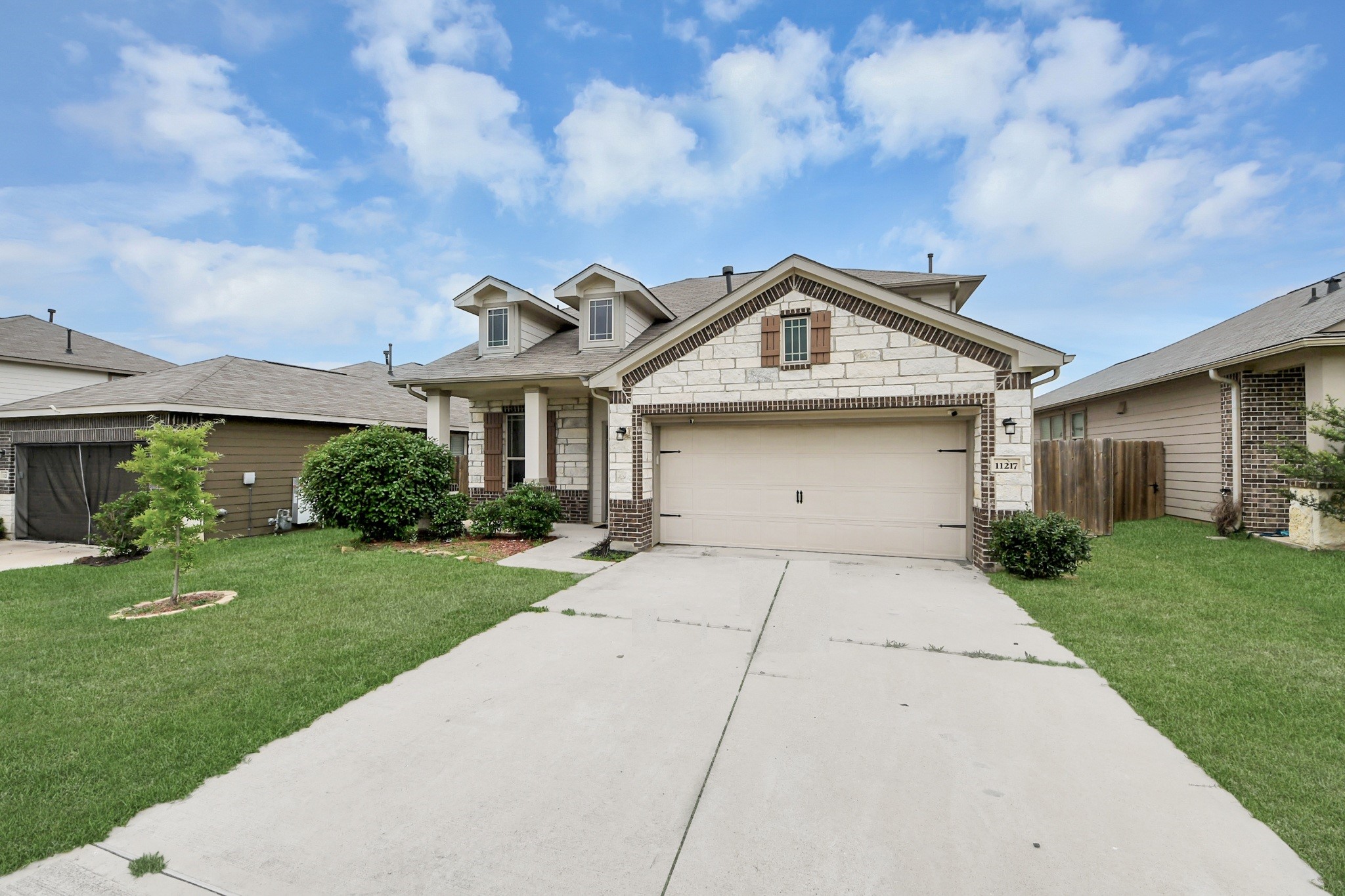 Listing photo 1