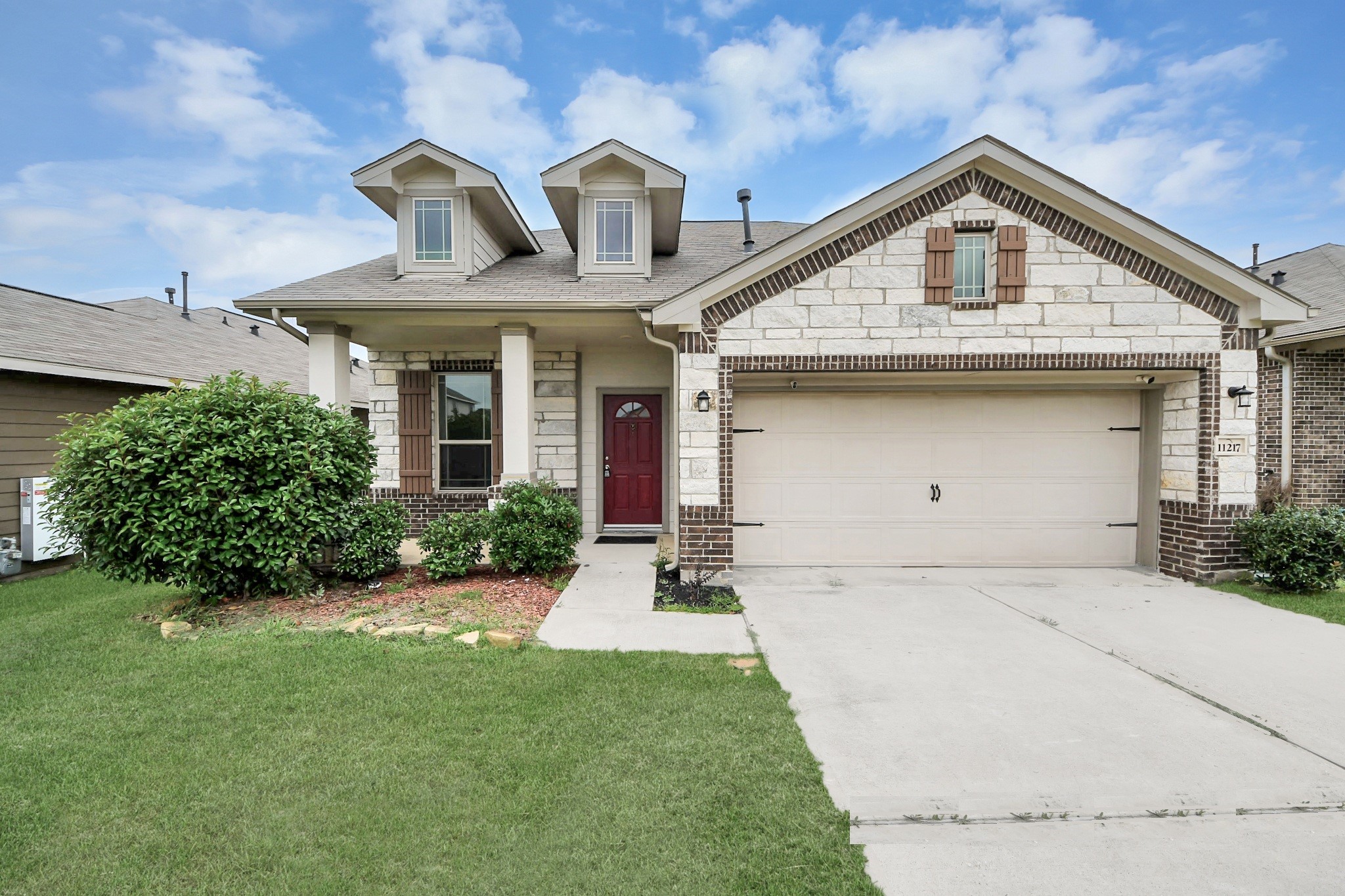 Listing photo 1