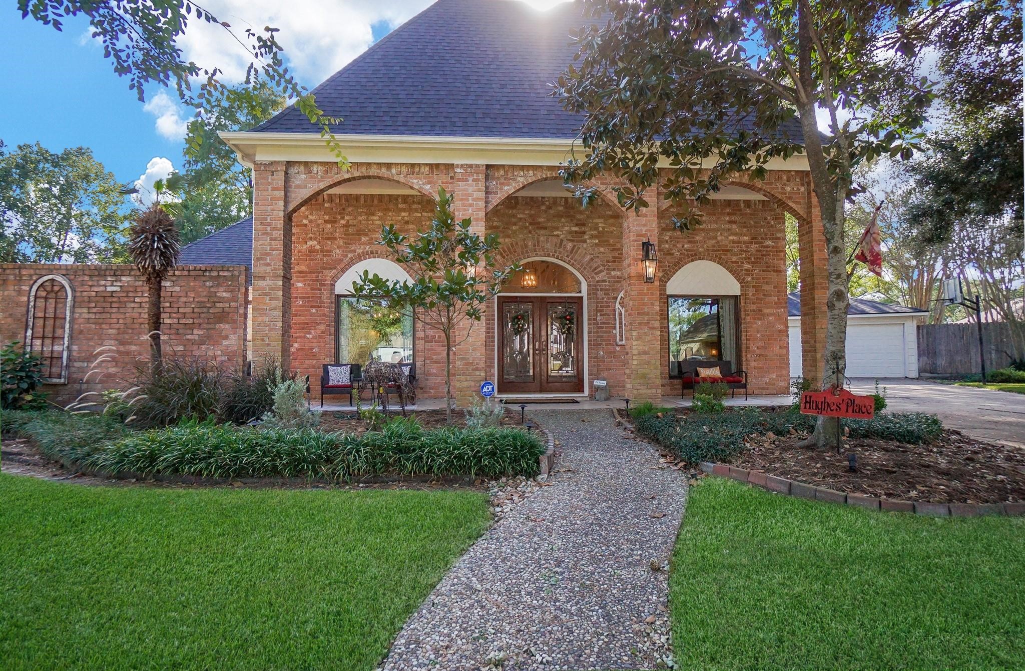 Listing photo 1