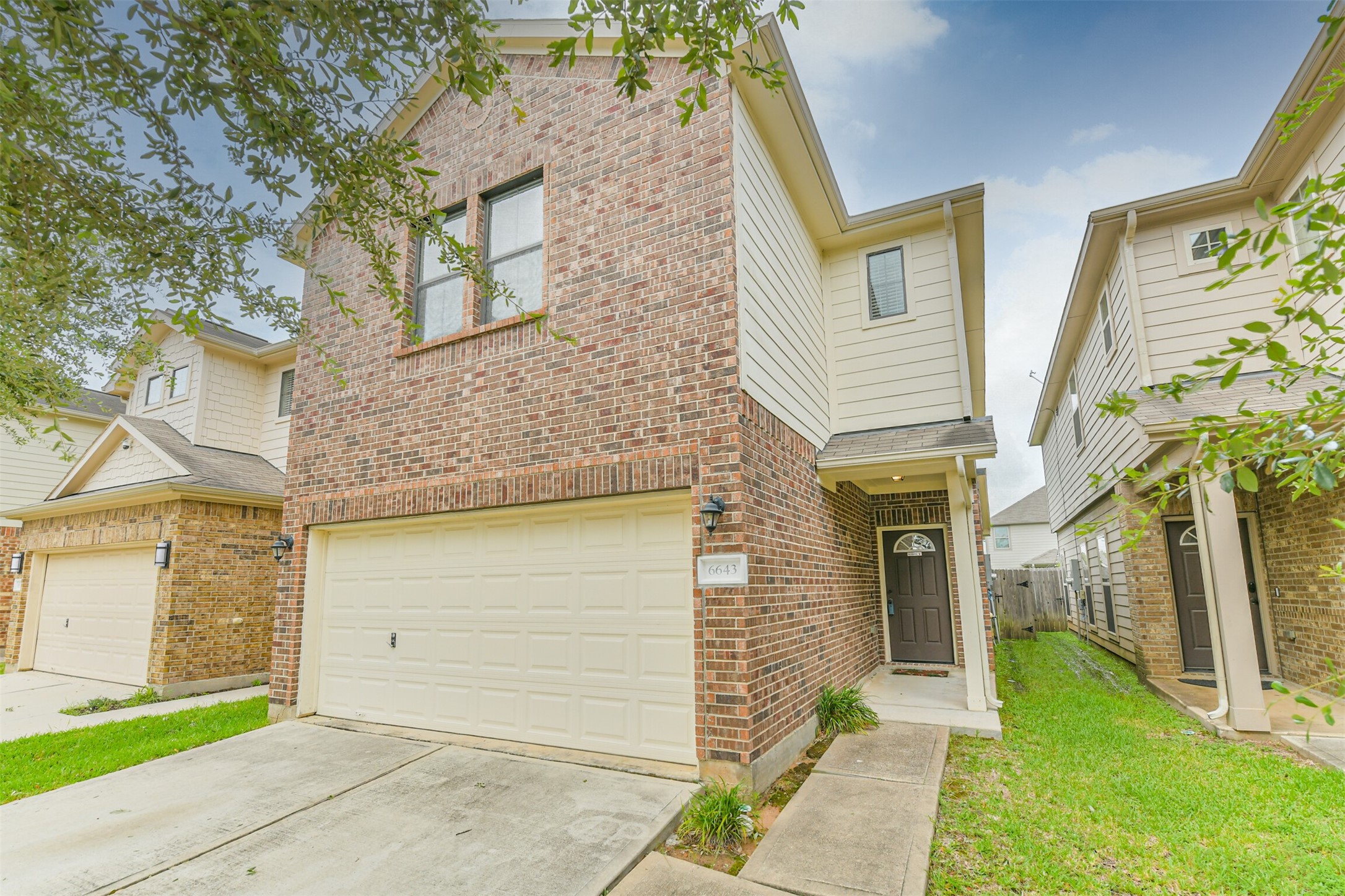 Listing photo 1