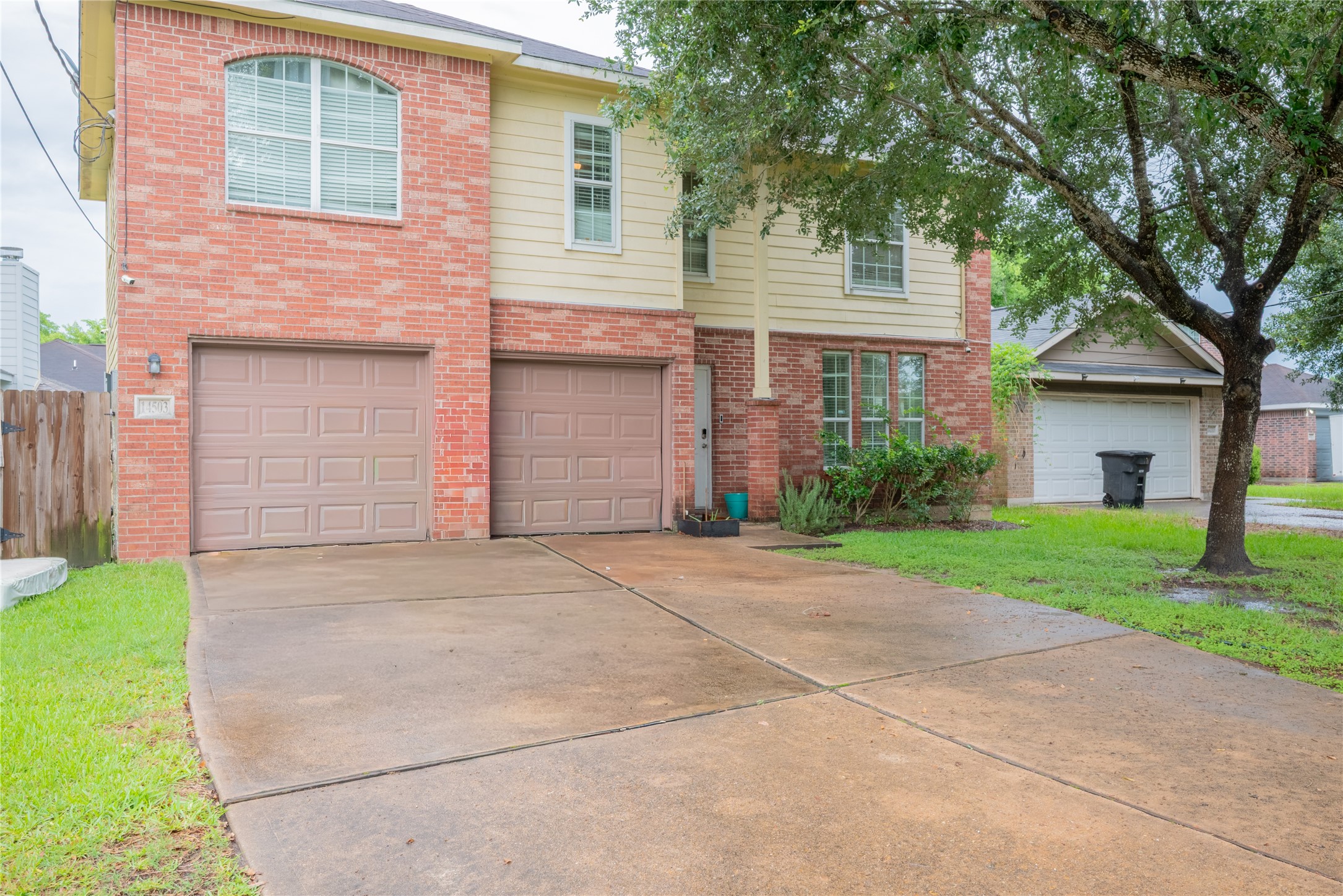 Listing photo 1