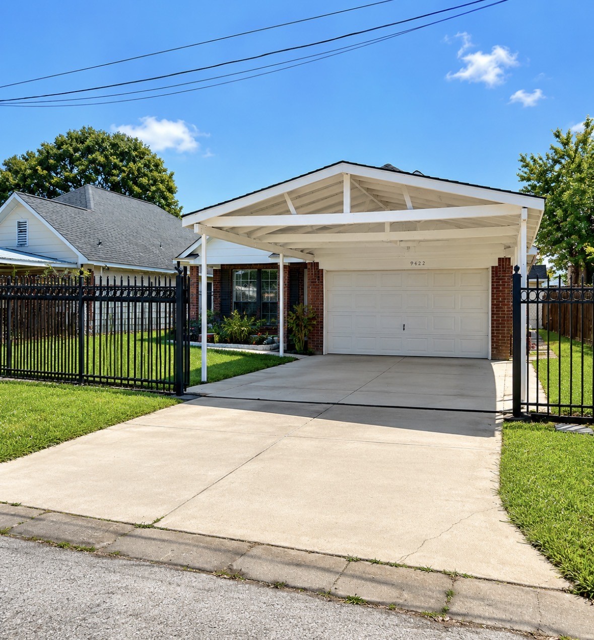 Listing photo 1