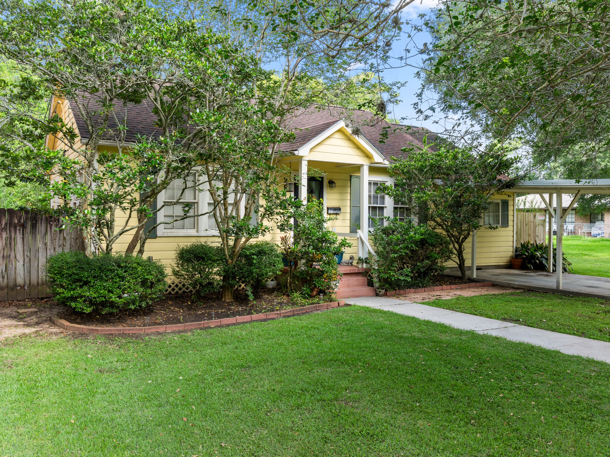 Listing photo 3