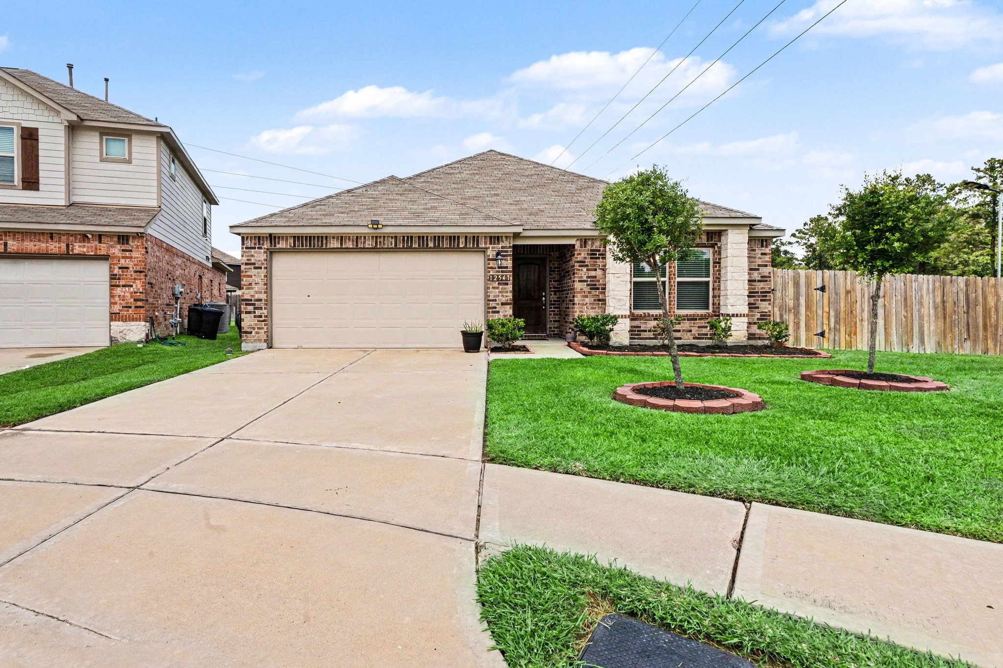 Listing photo 1
