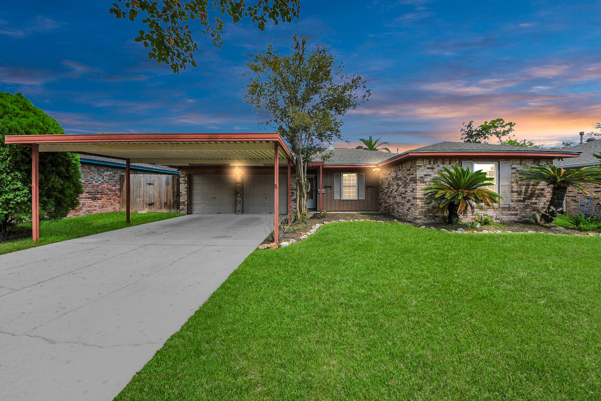 Listing photo 1