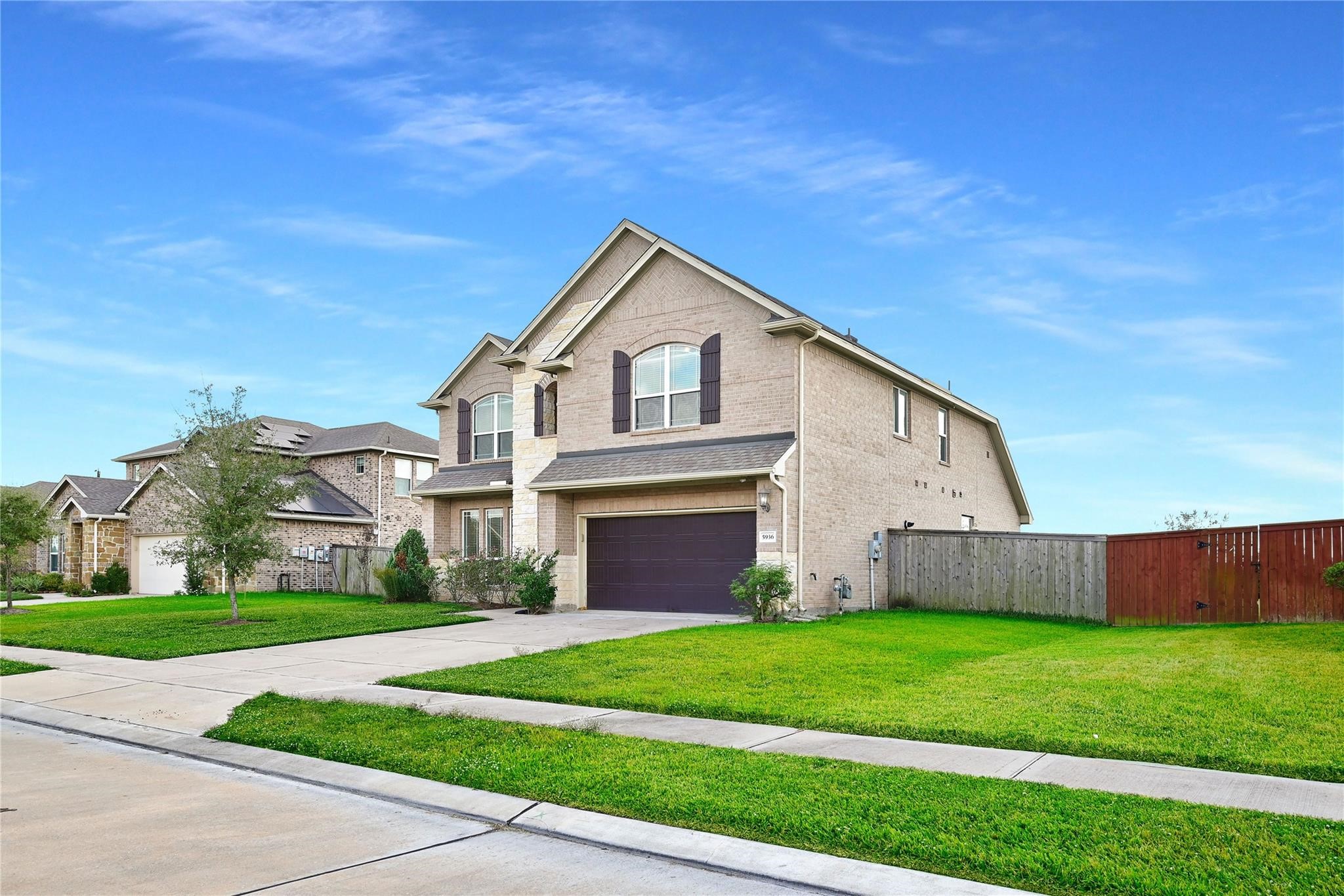 Listing photo 1