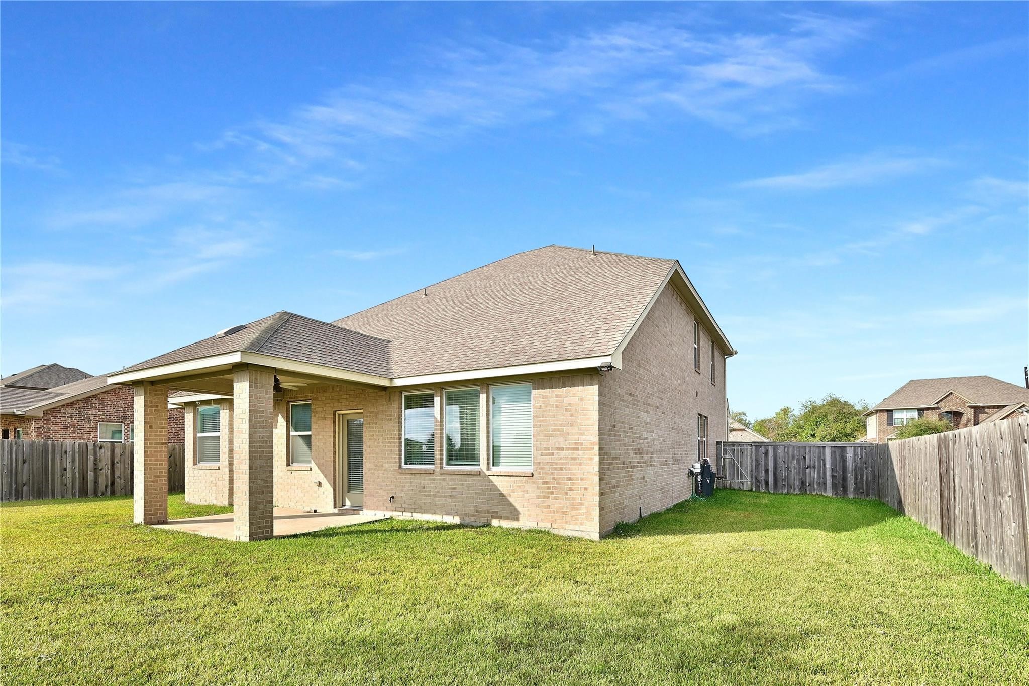Listing photo 1