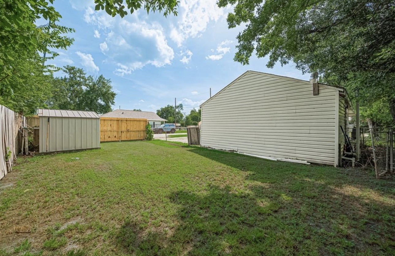 Listing photo 4