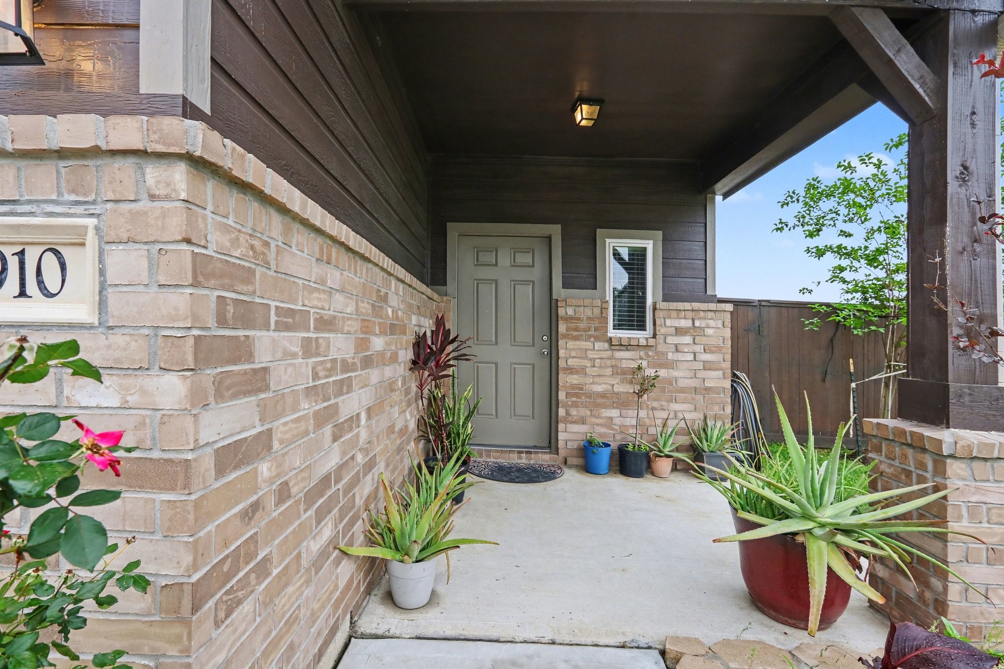Listing photo 4