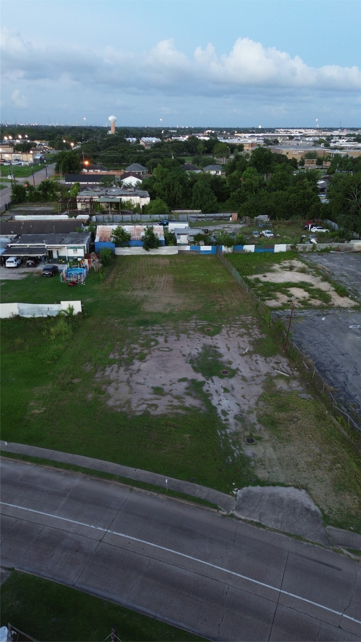 Listing photo 5