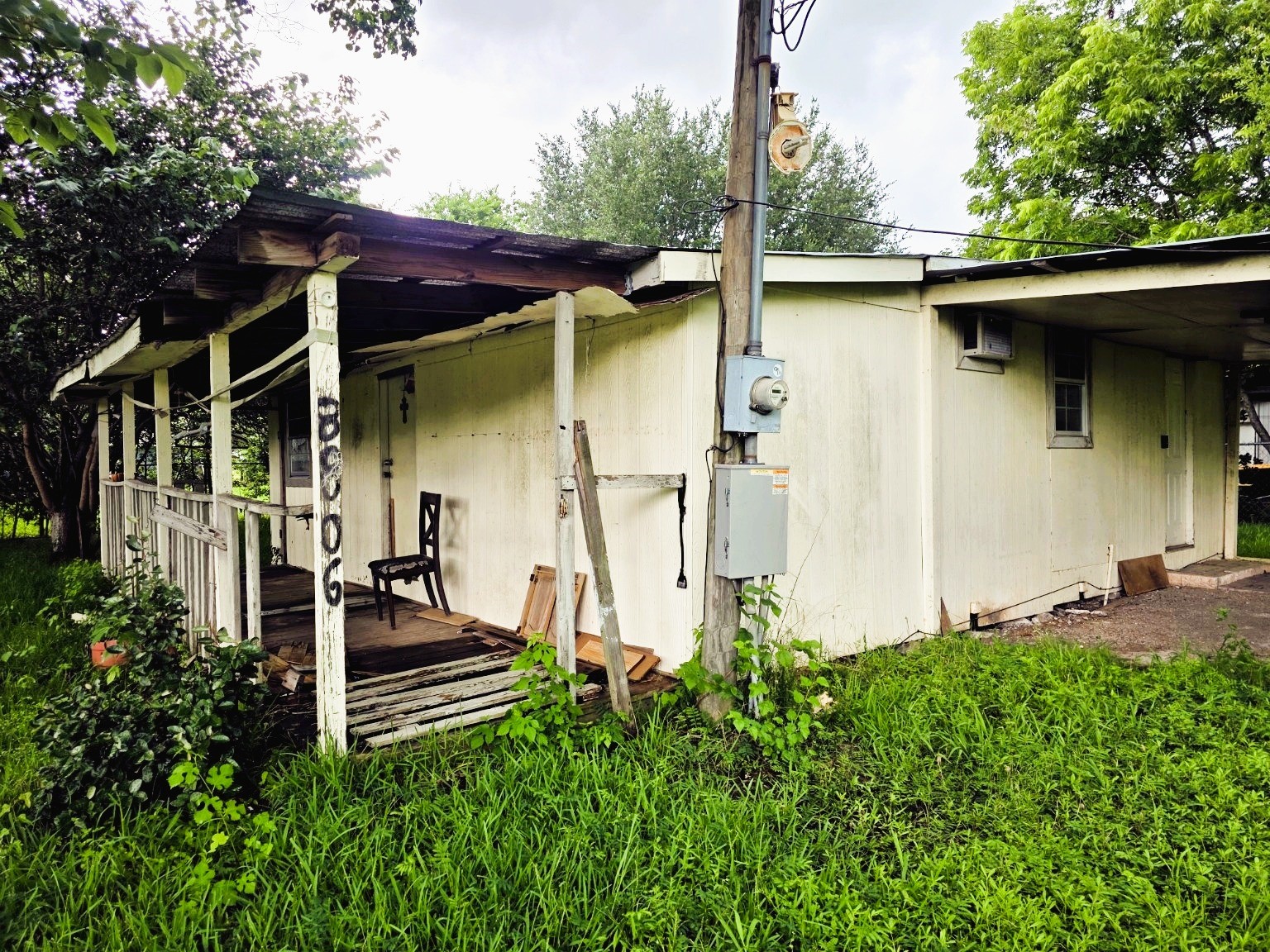 Listing photo 1