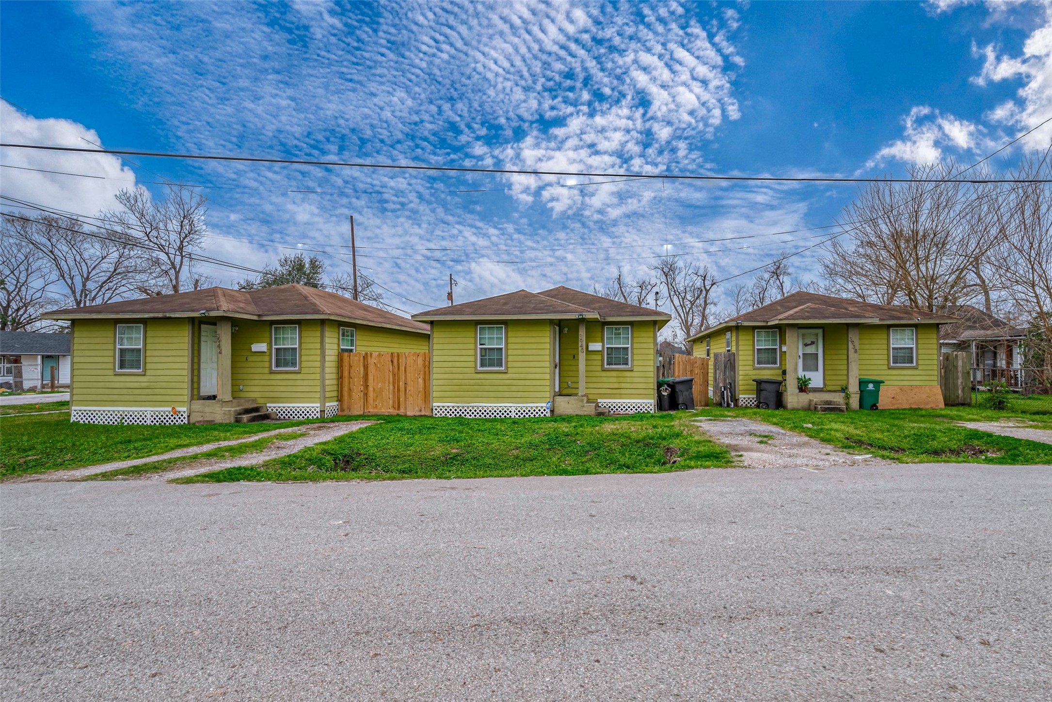 Listing photo 3