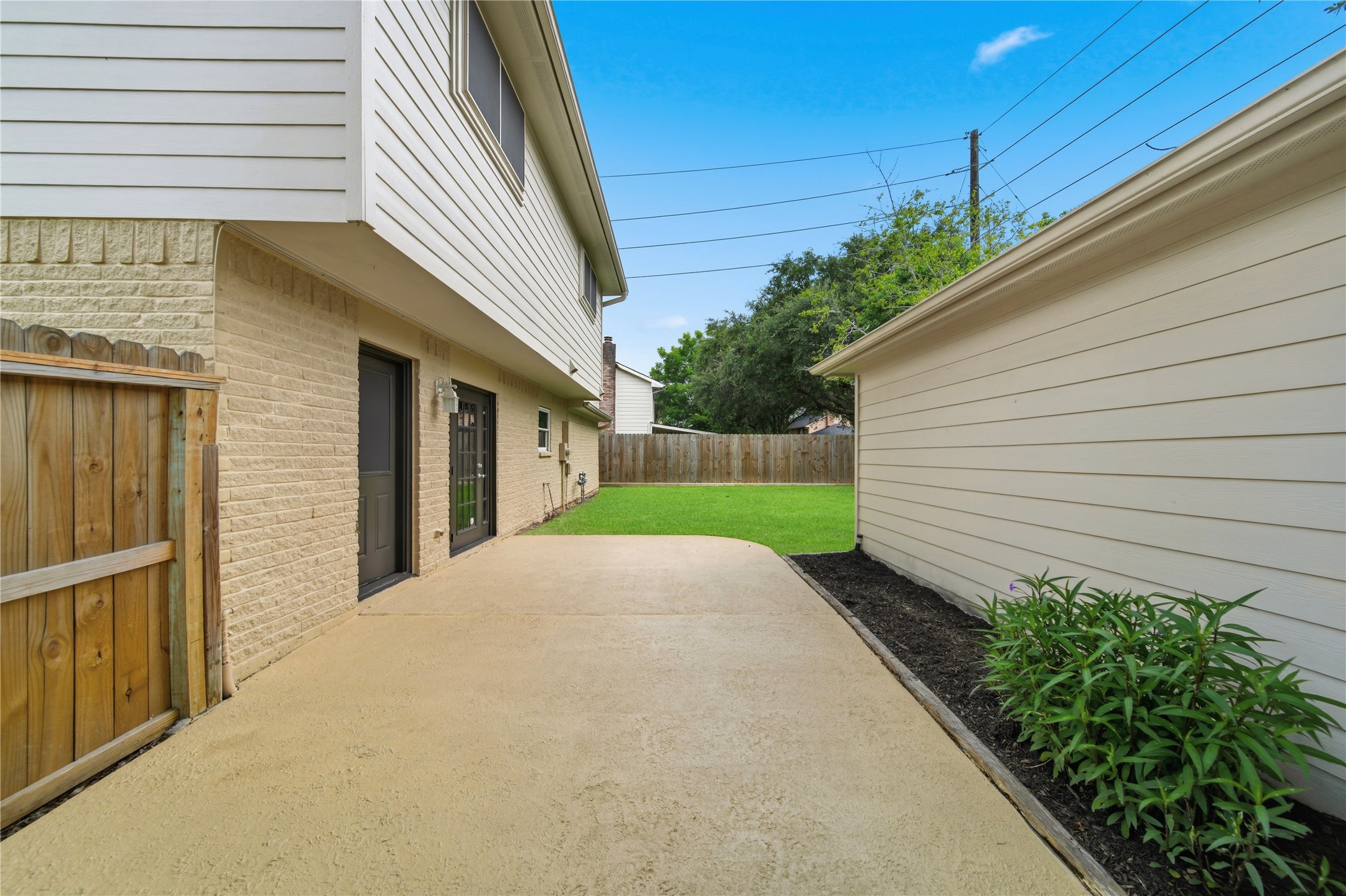 Listing photo 4
