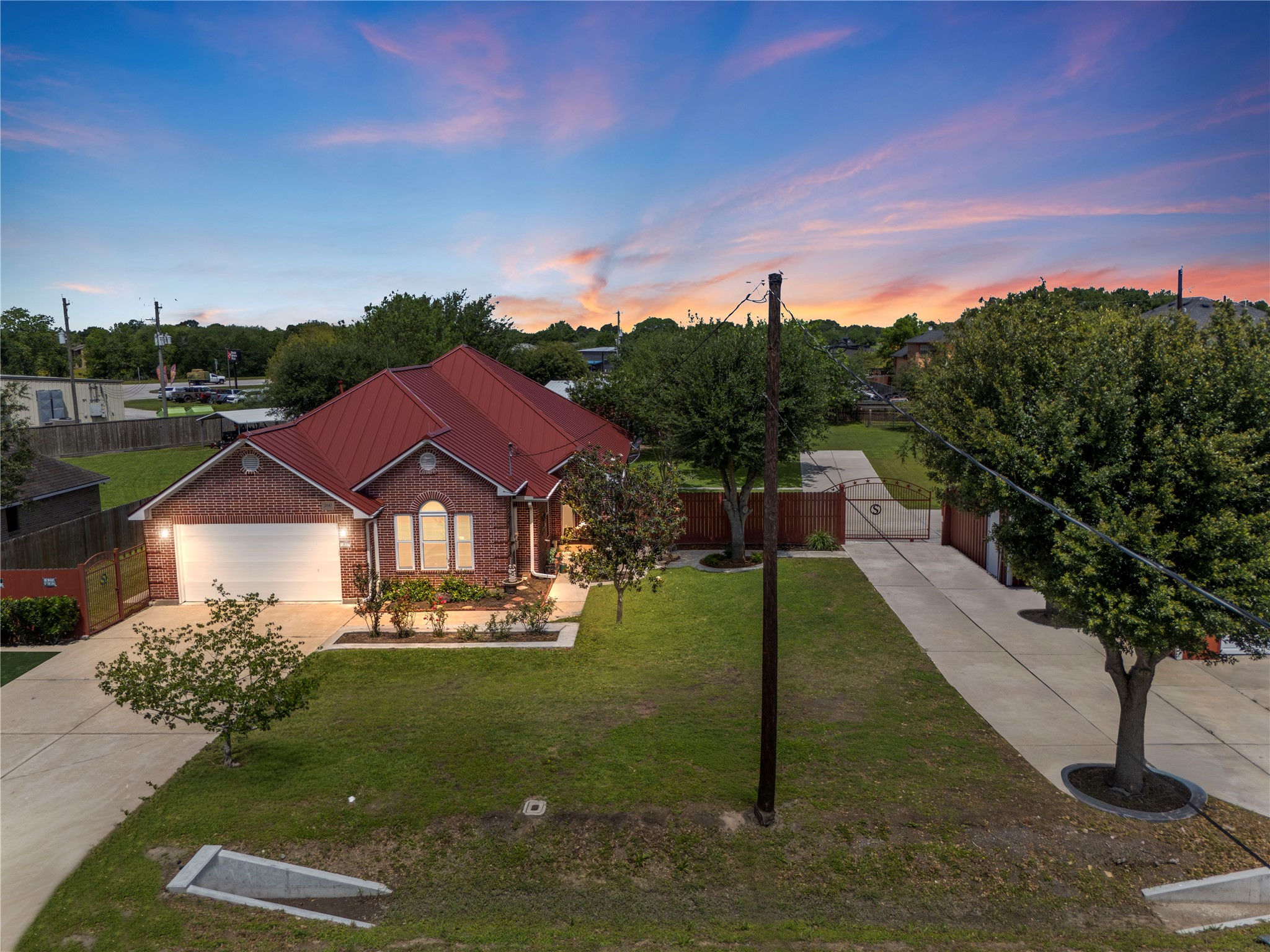 Listing photo 1
