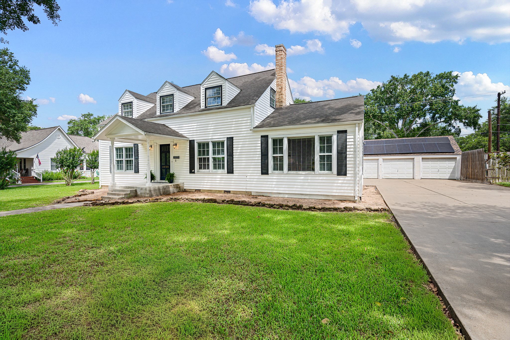 Listing photo 1