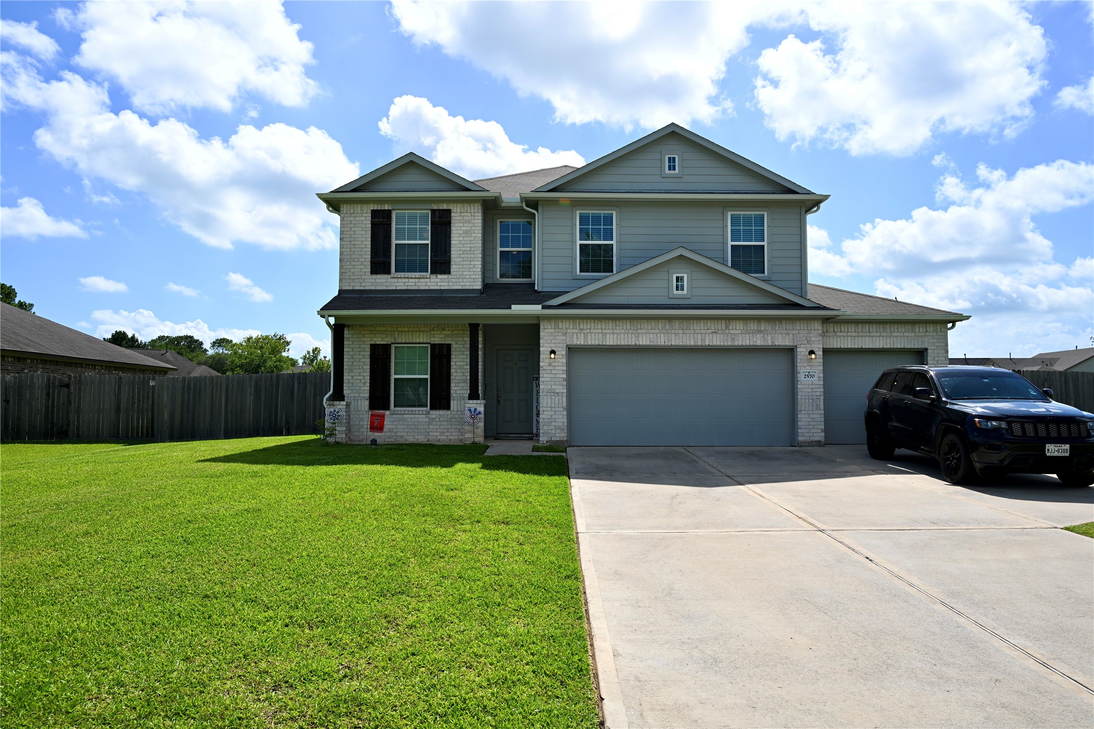 Listing photo 1
