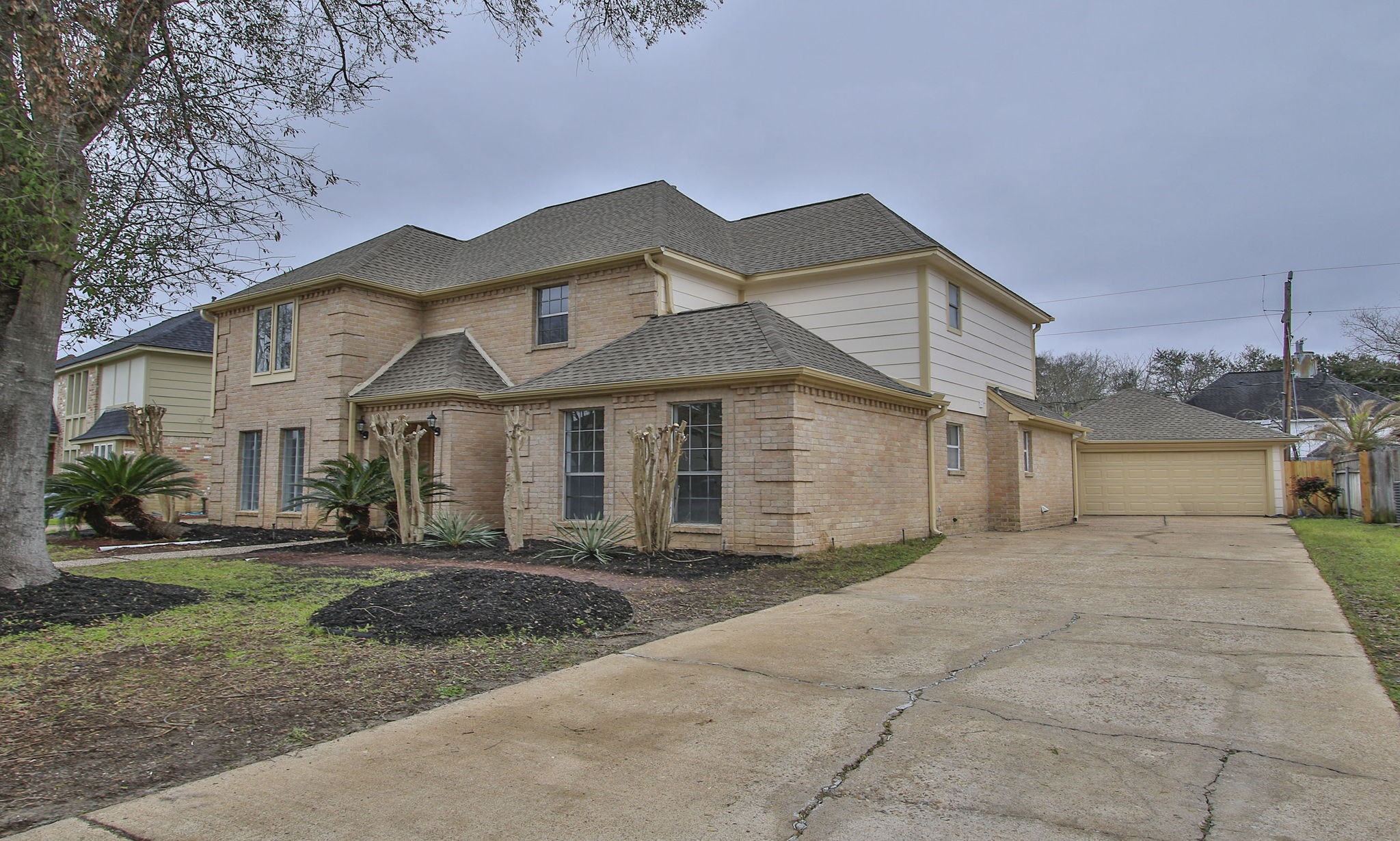 Listing photo 5