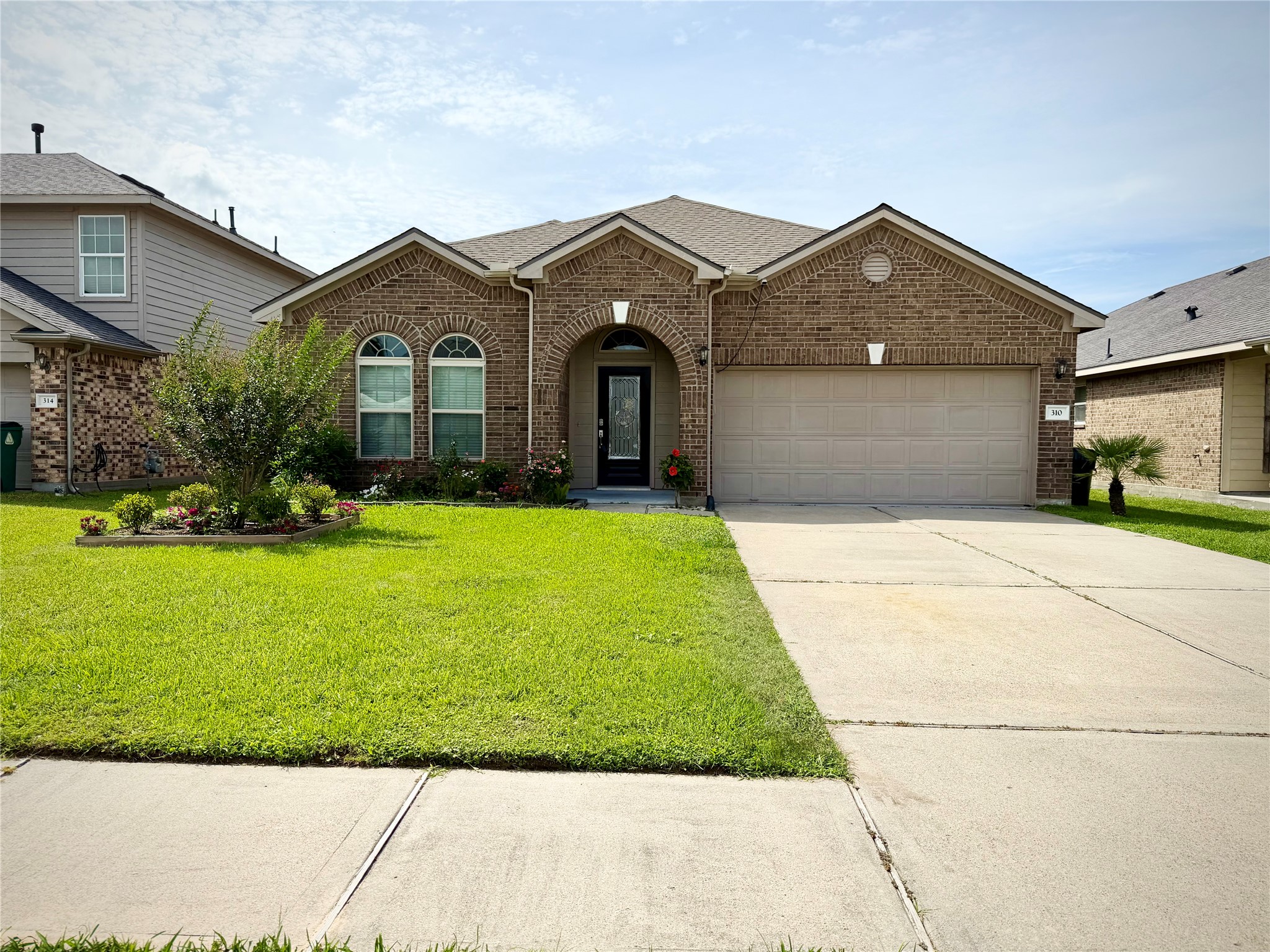 Listing photo 1