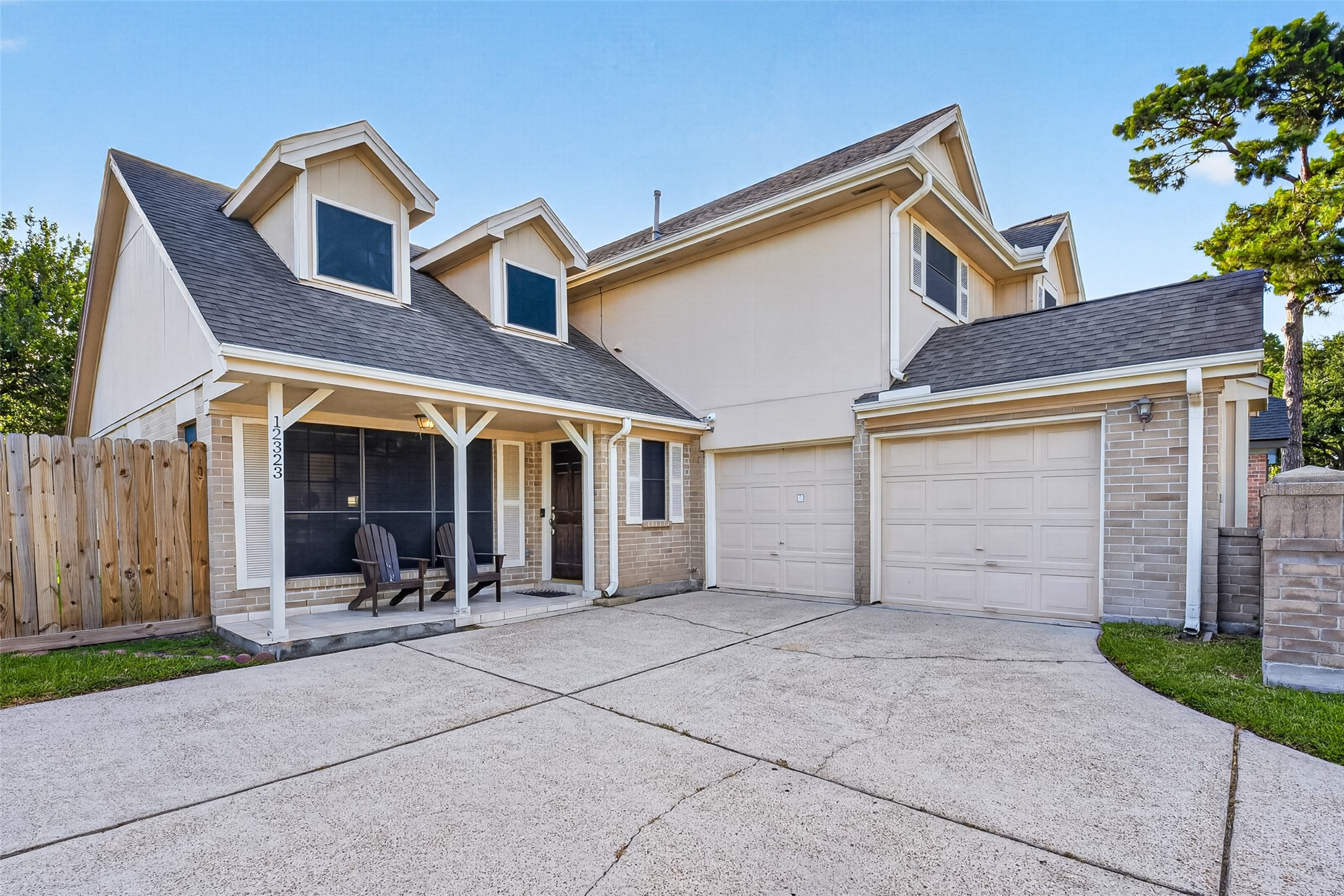 Listing photo 1