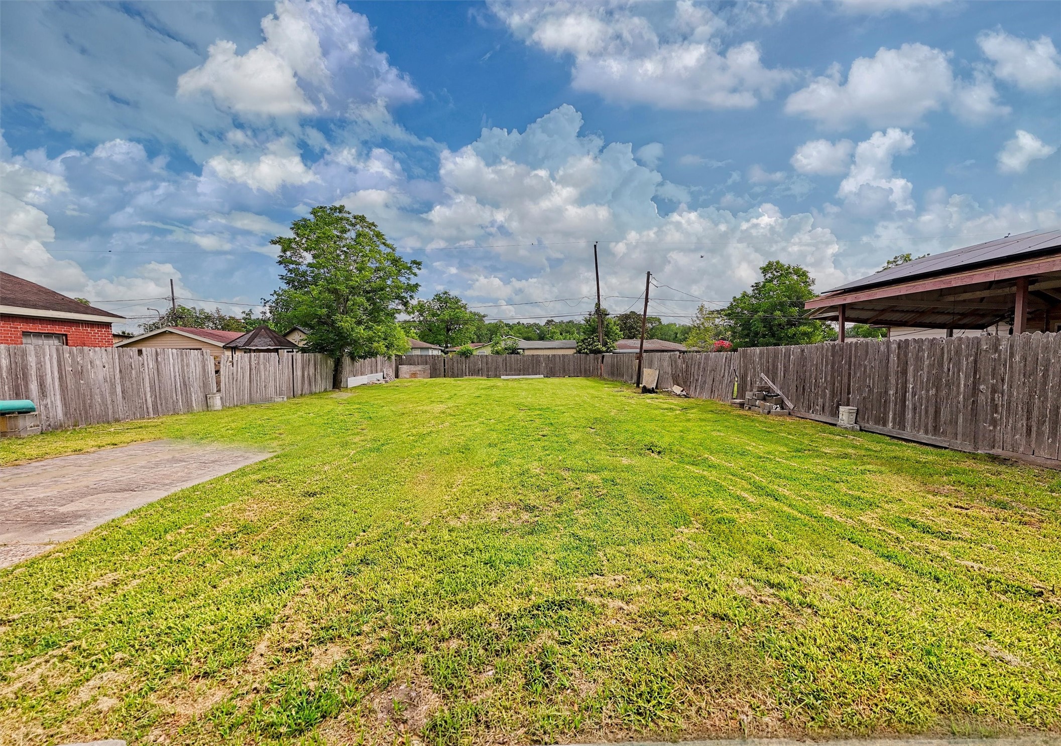 Listing photo 5