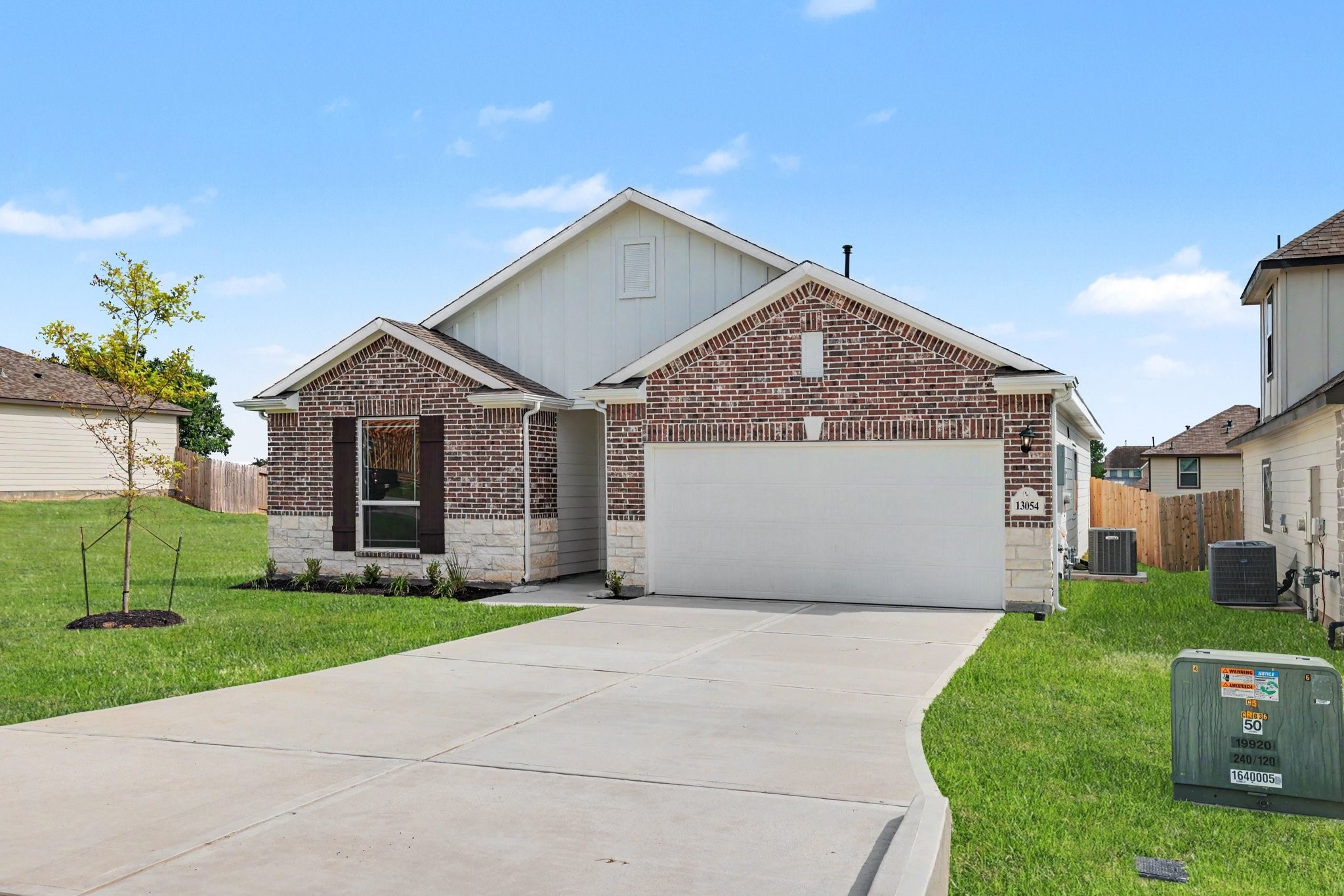 Listing photo 1