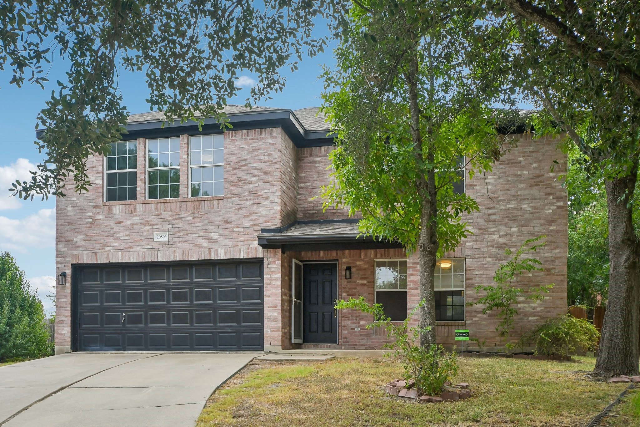 Listing photo 1