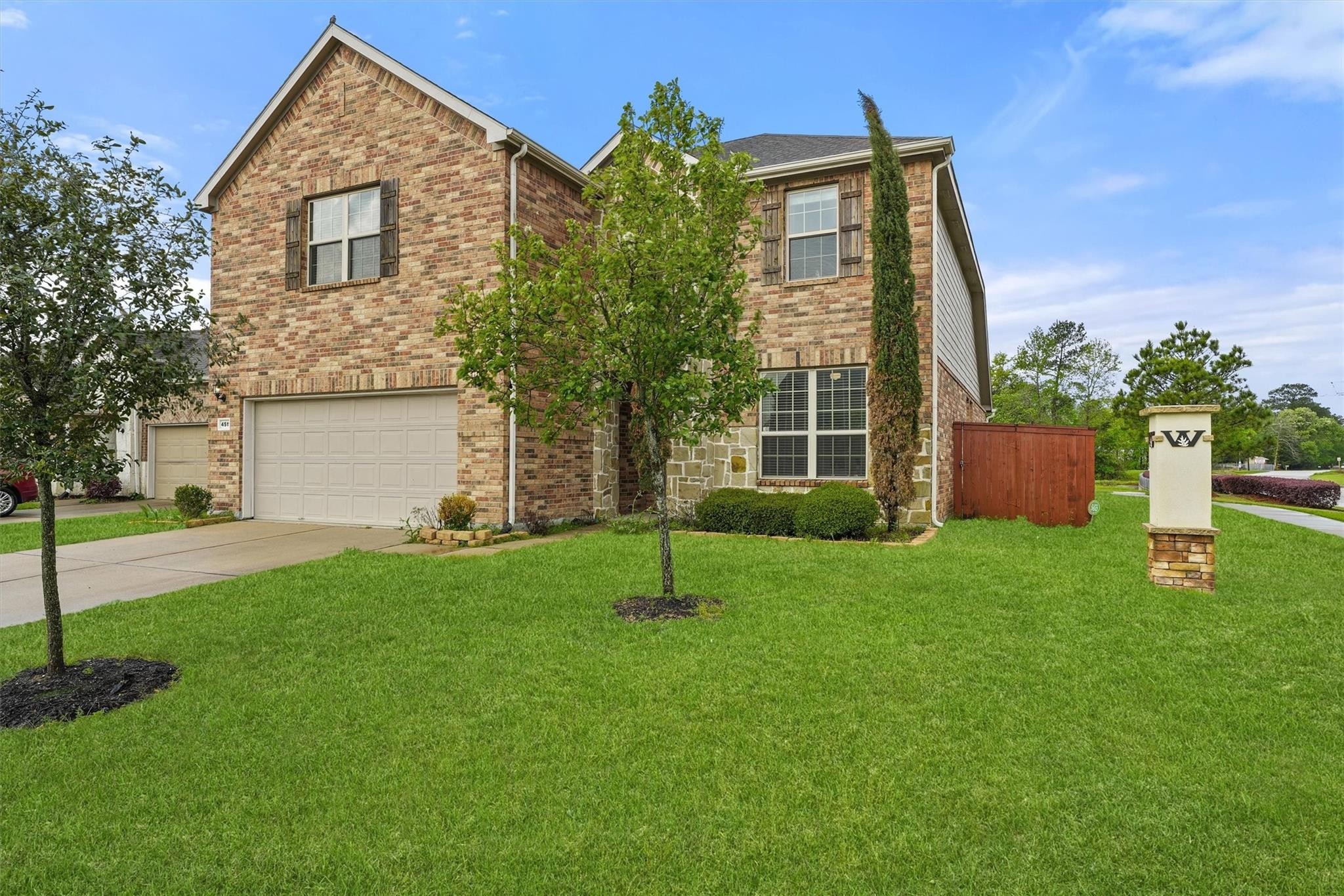 Listing photo 1
