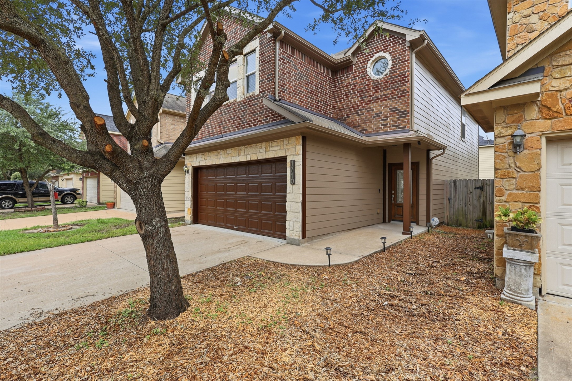 Listing photo 4