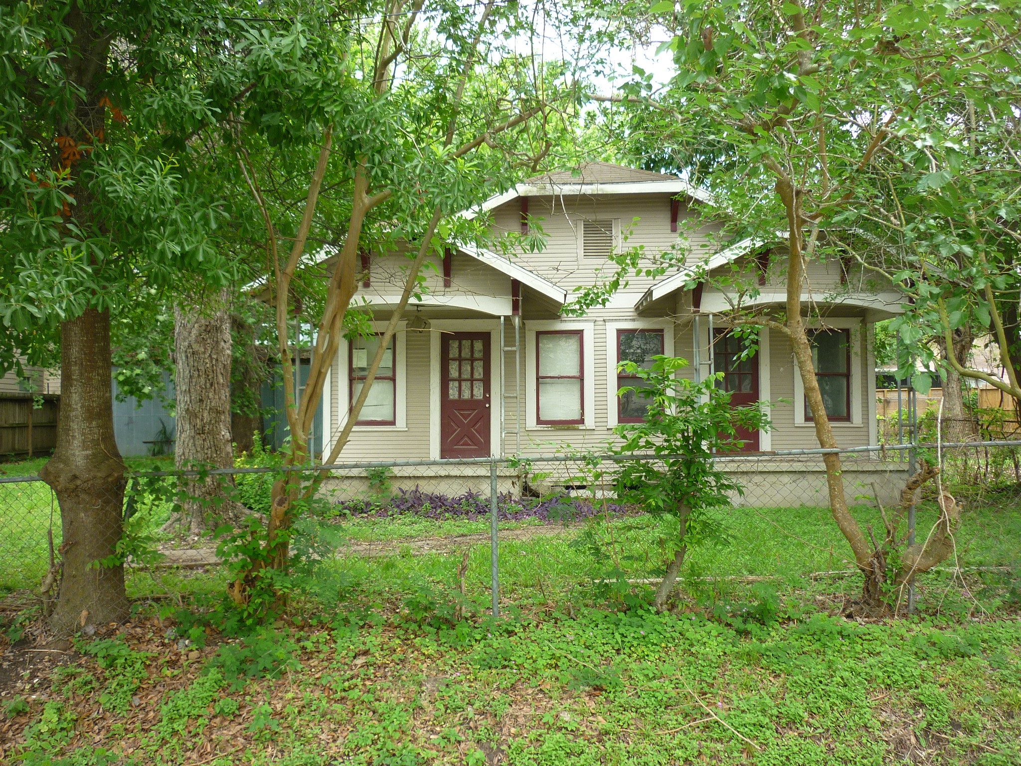 Listing photo 4