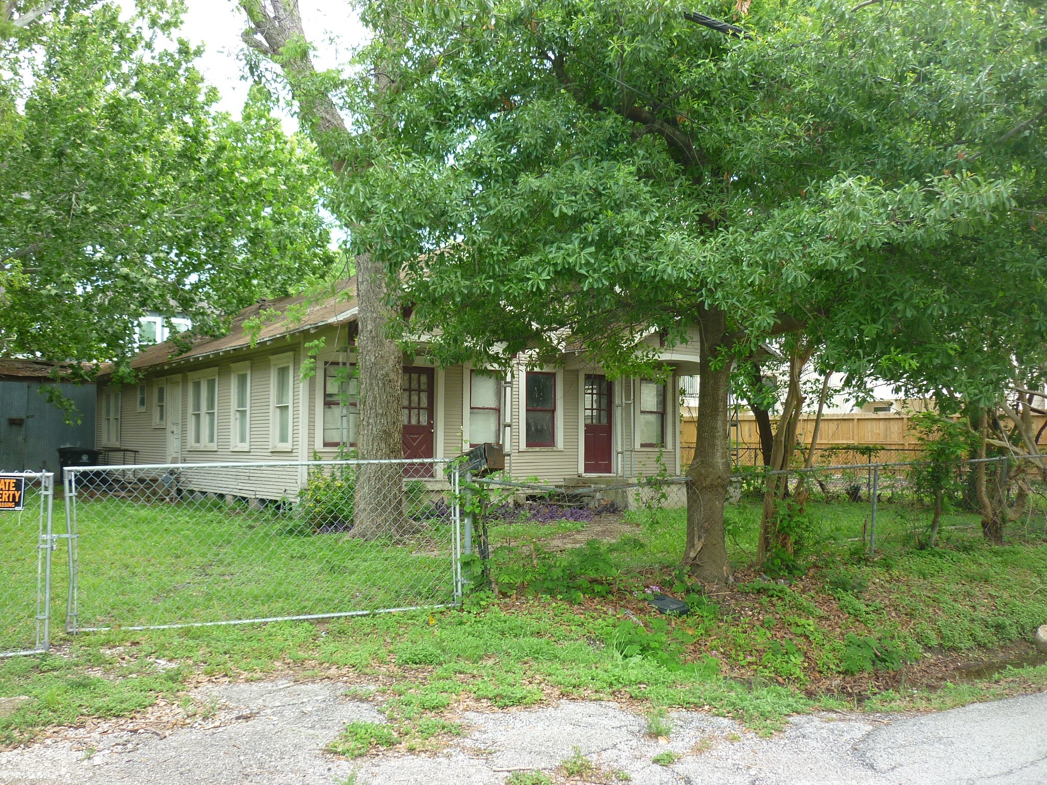Listing photo 1