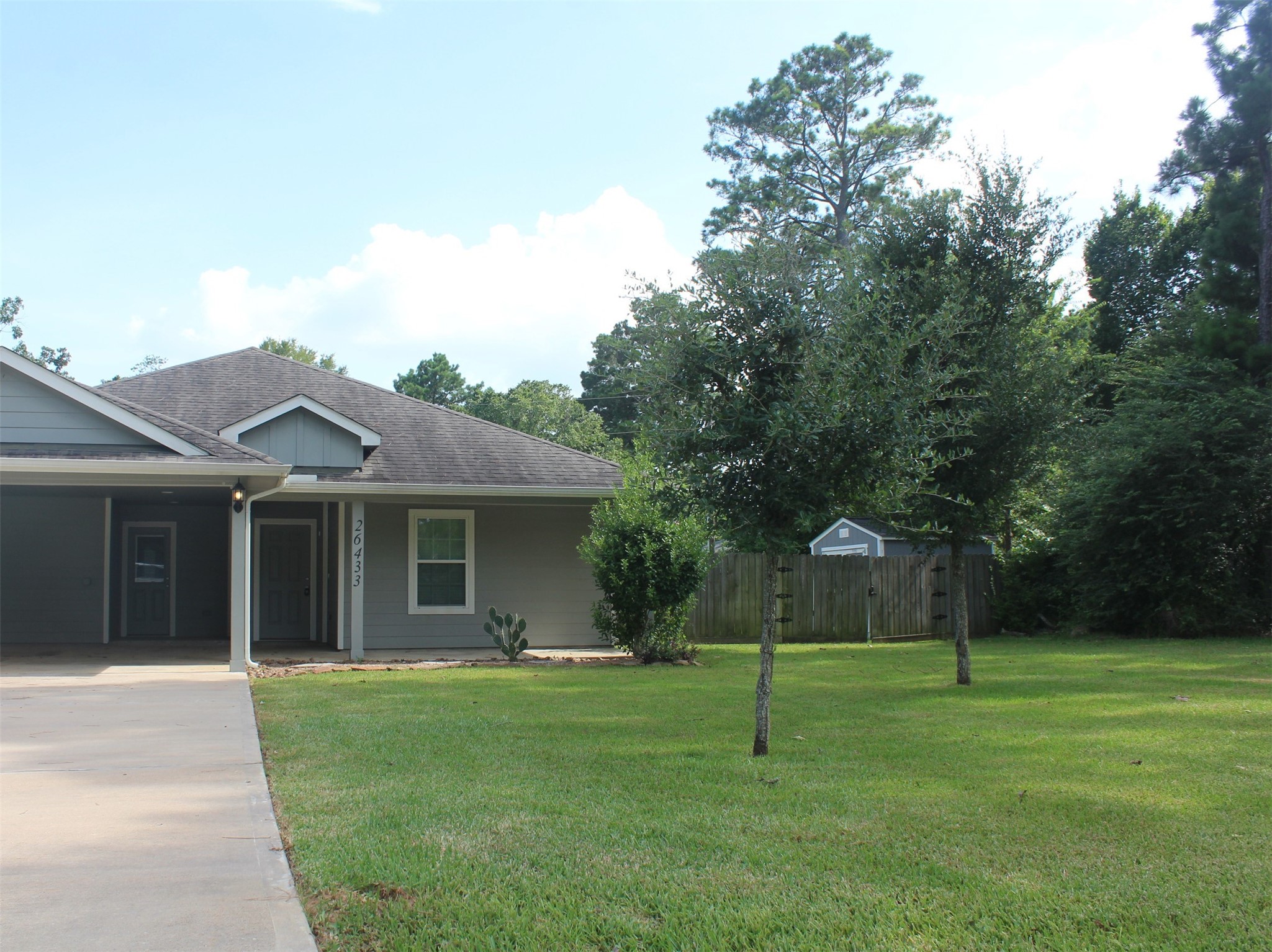 Listing photo 1