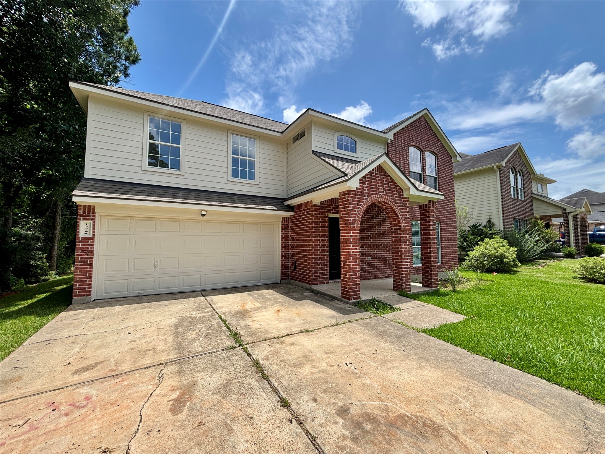 Listing photo 1