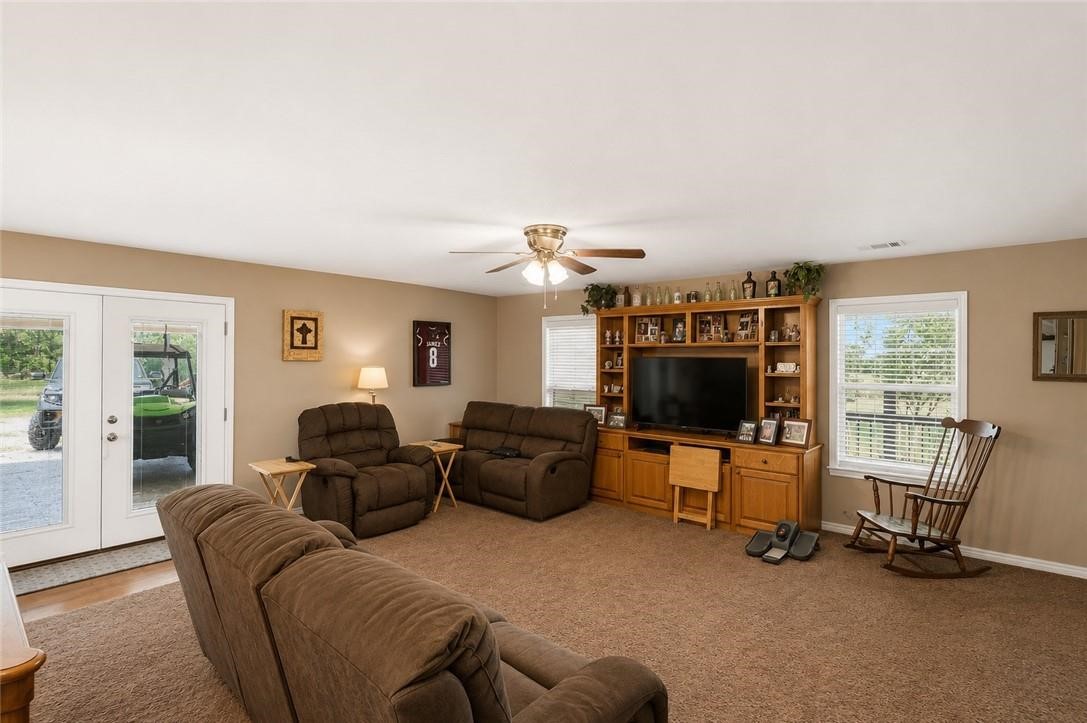 Listing photo 5