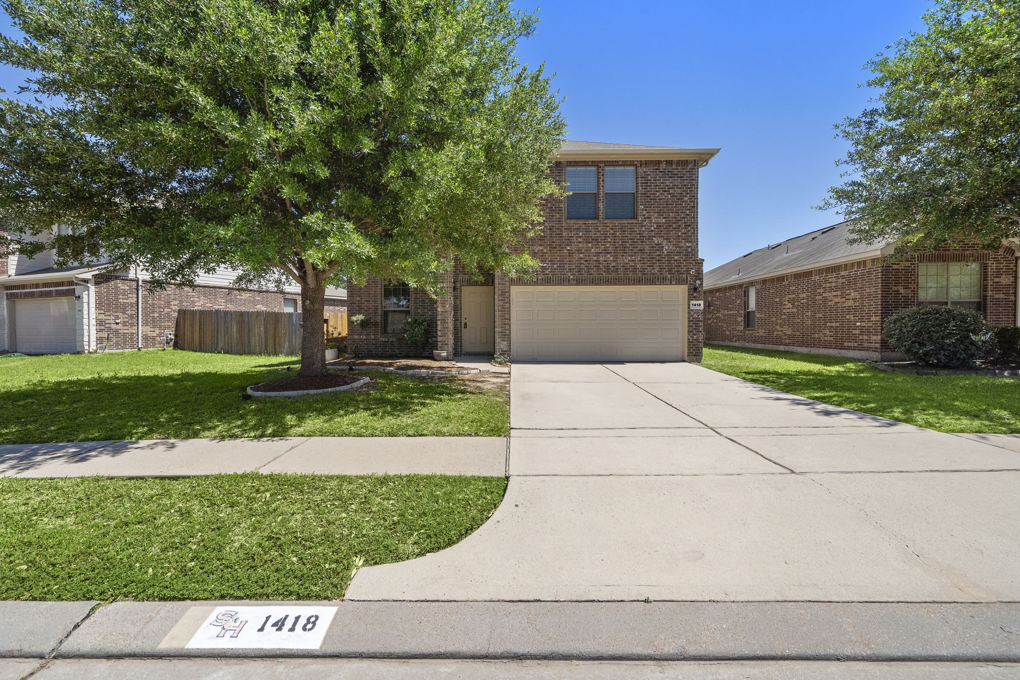 Listing photo 1