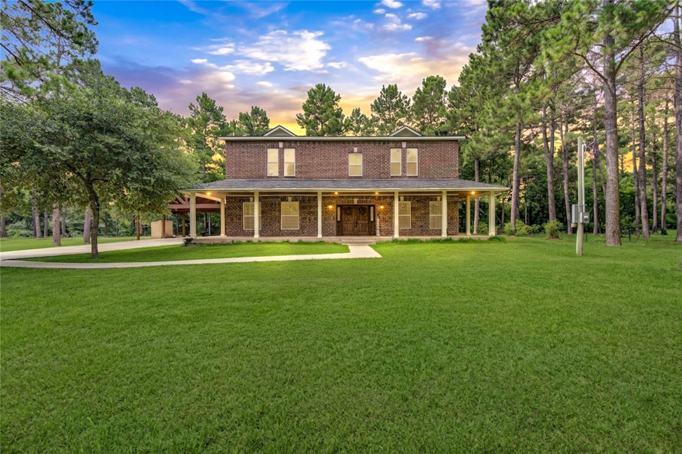 Listing photo 1