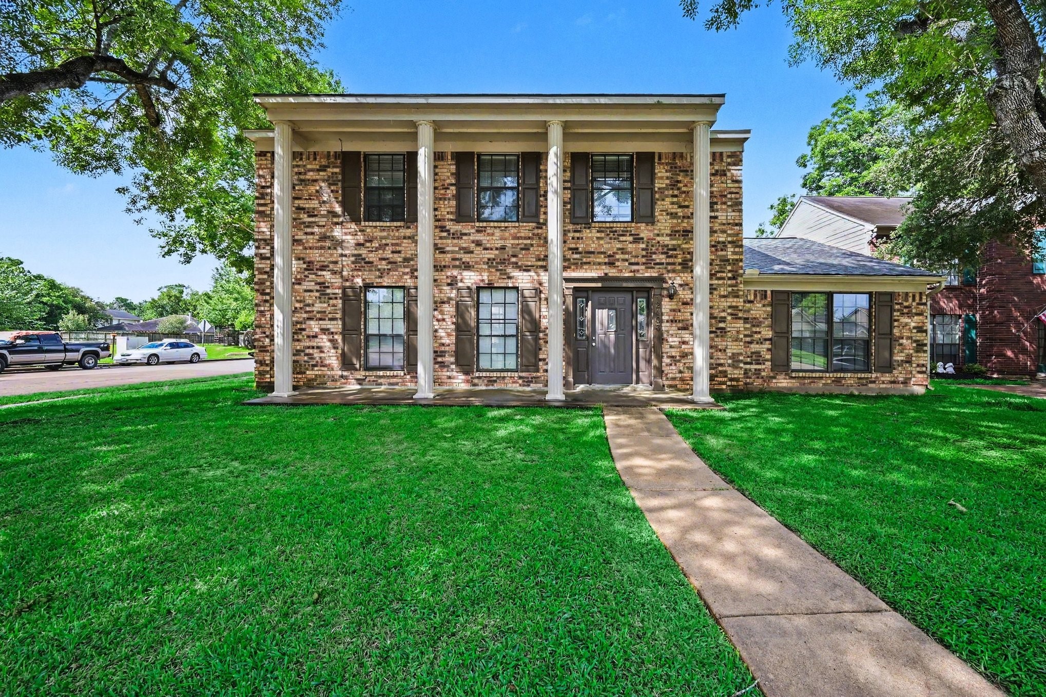 Listing photo 1