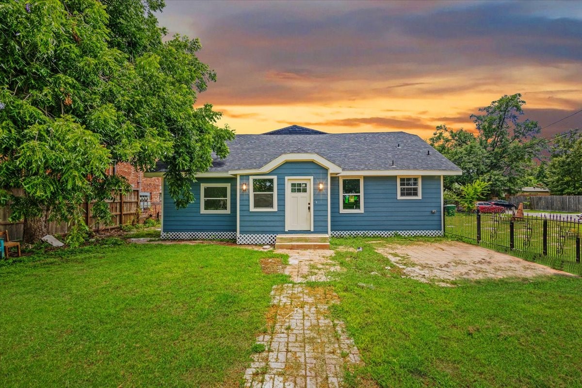 Listing photo 1