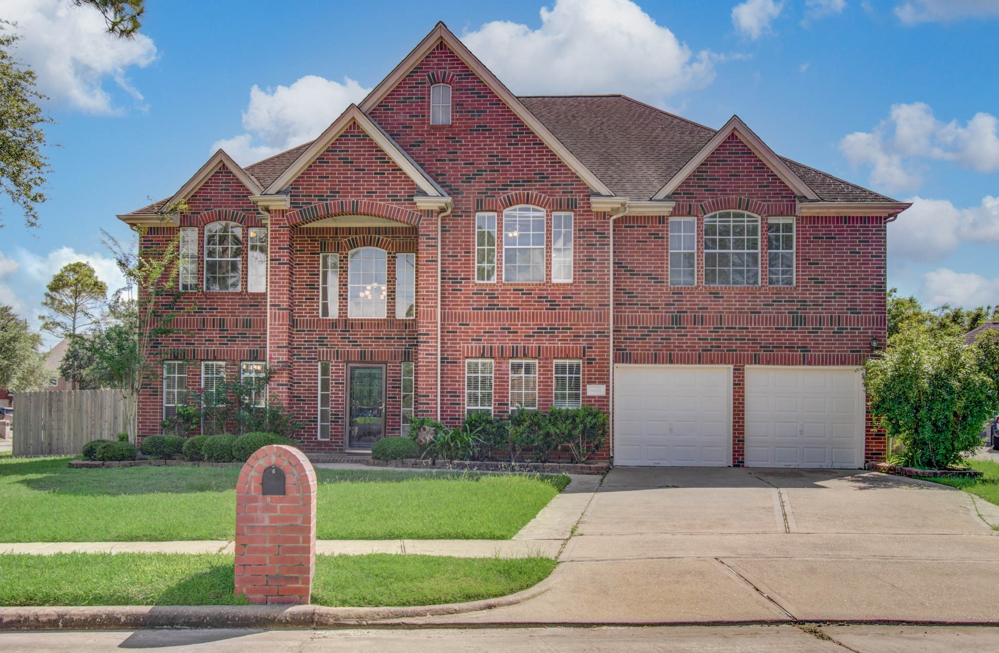 Listing photo 1
