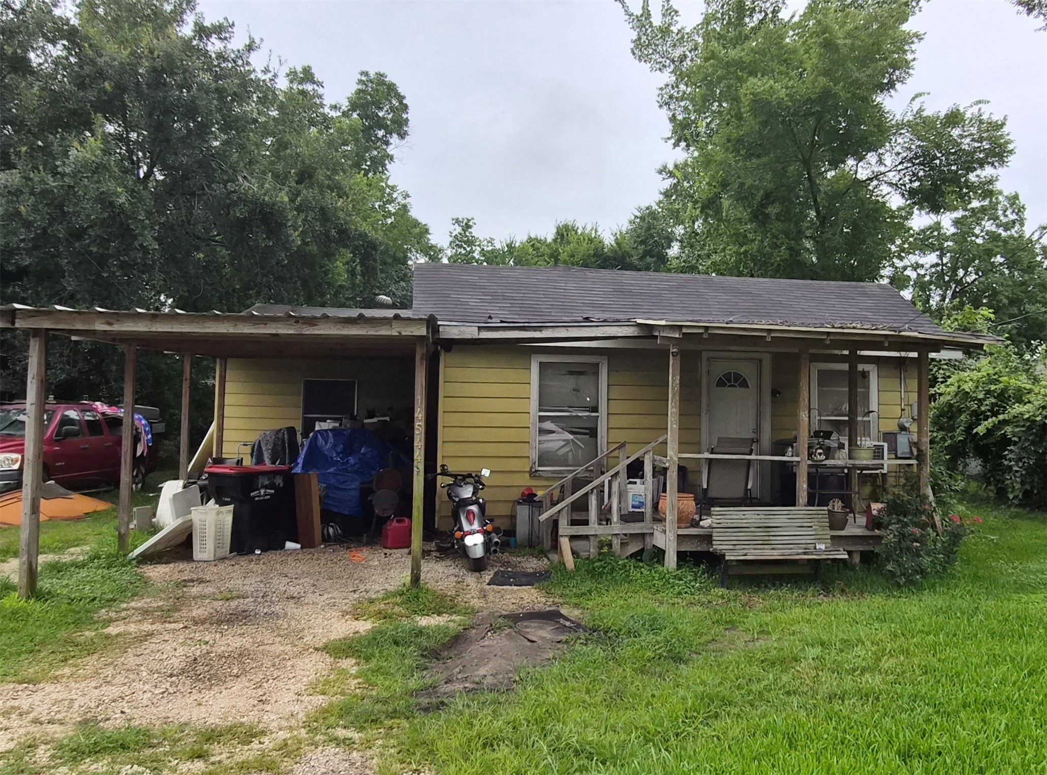 Listing photo 1
