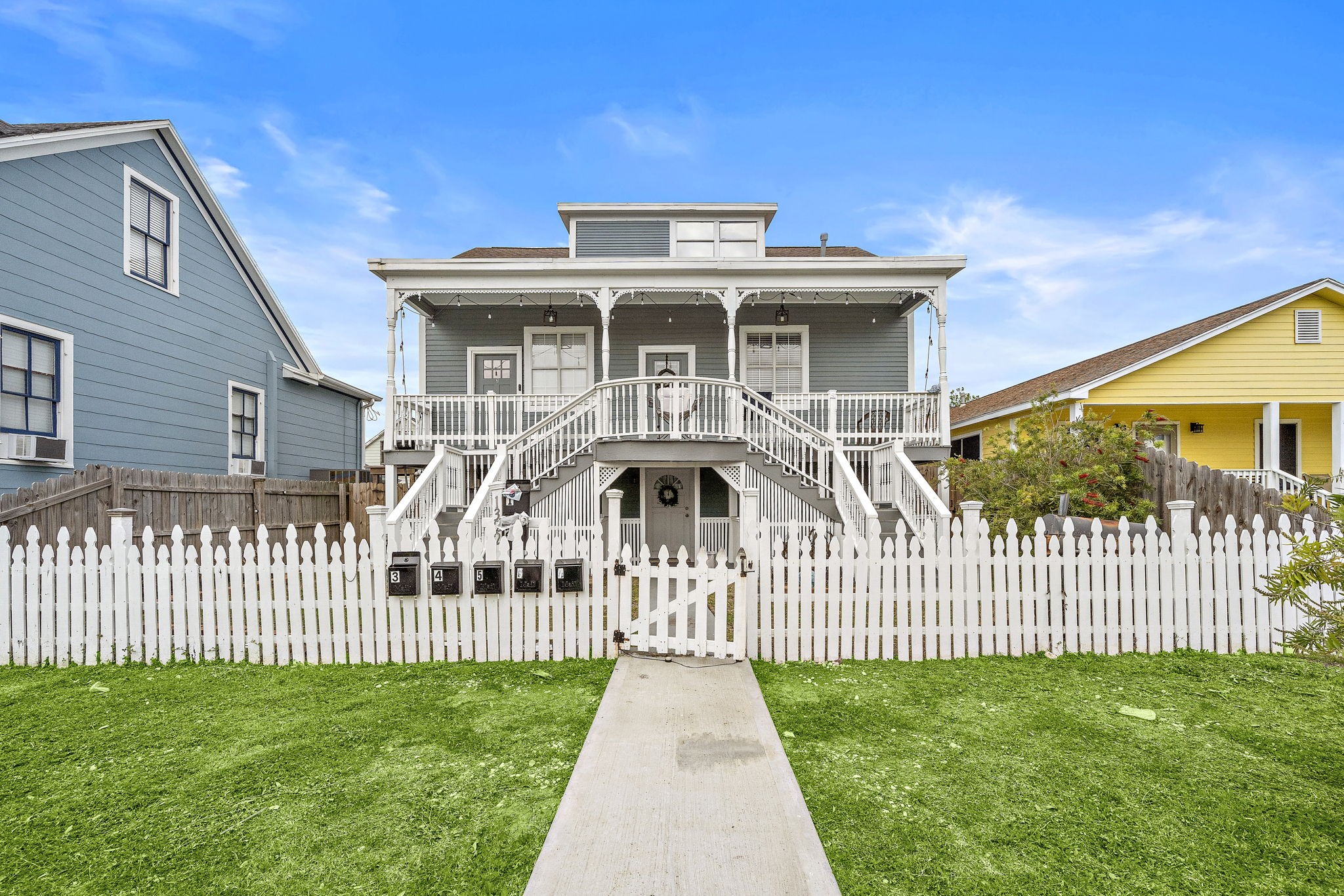 Listing photo 2