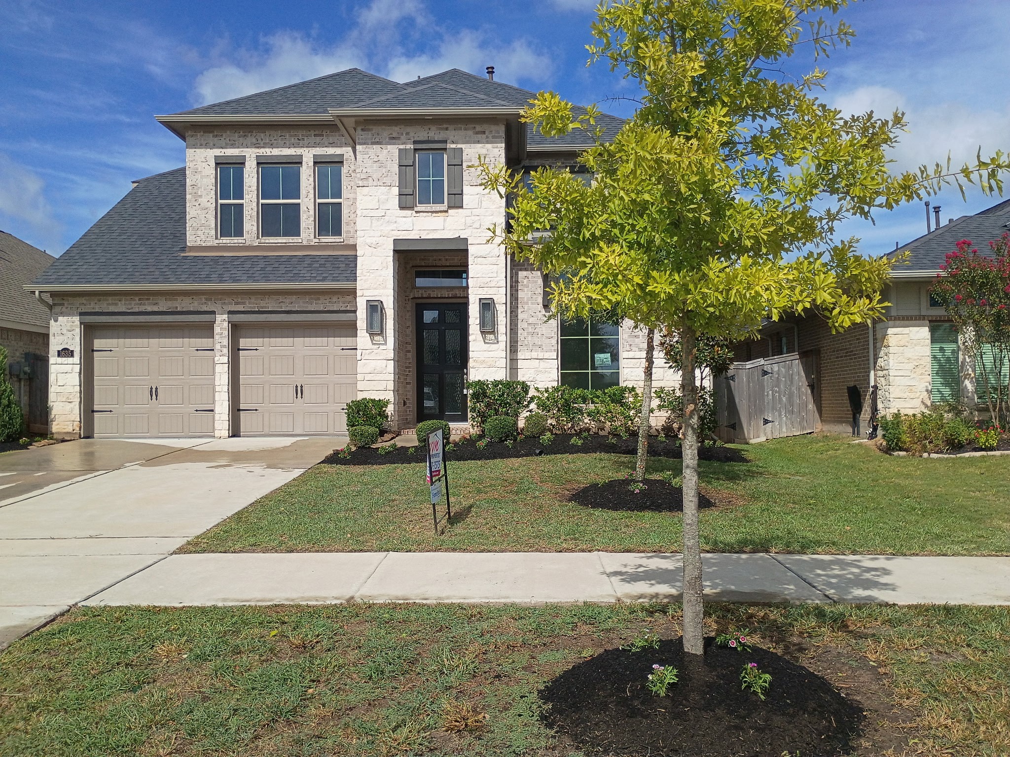 Listing photo 1