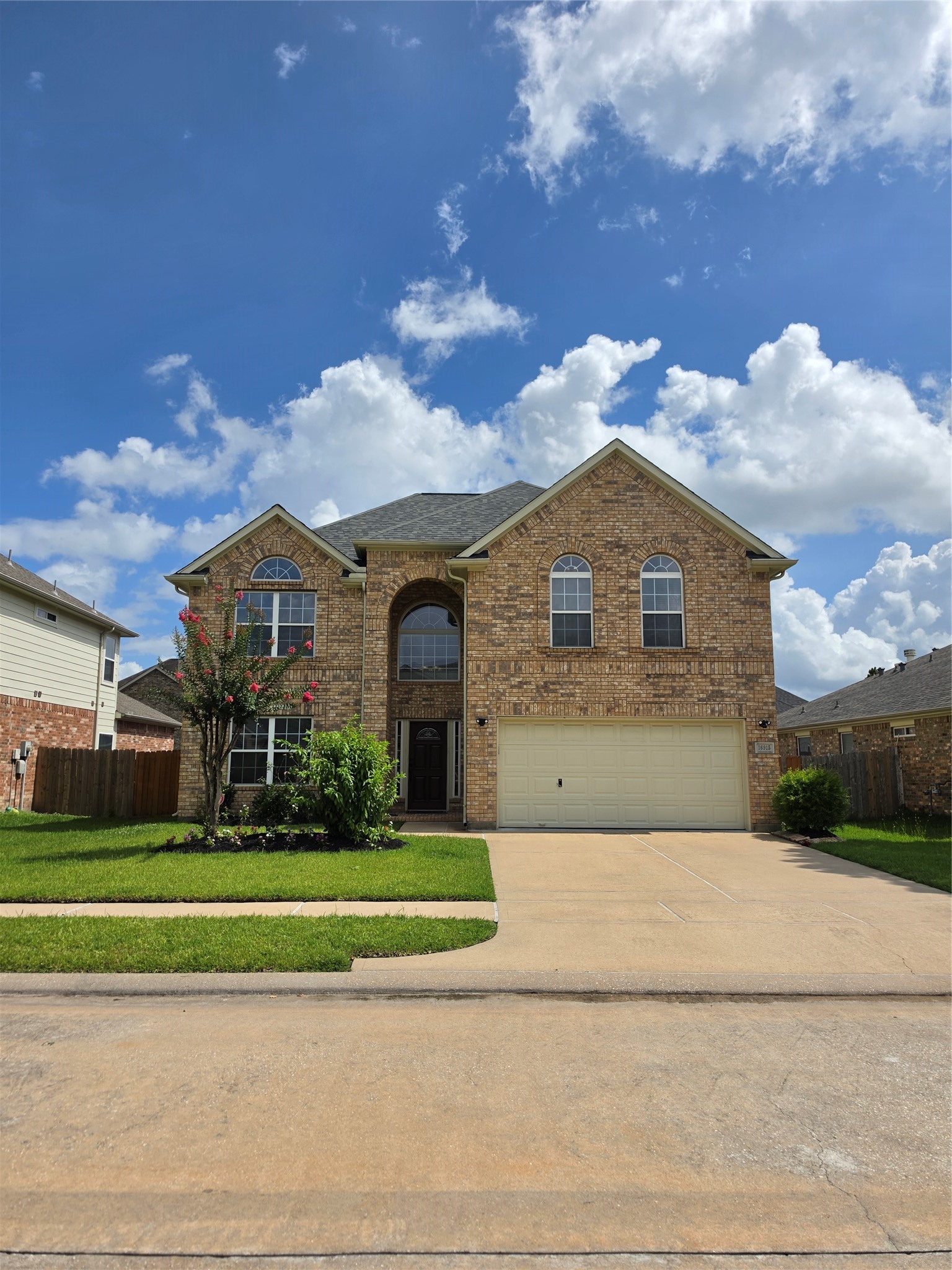 Listing photo 1