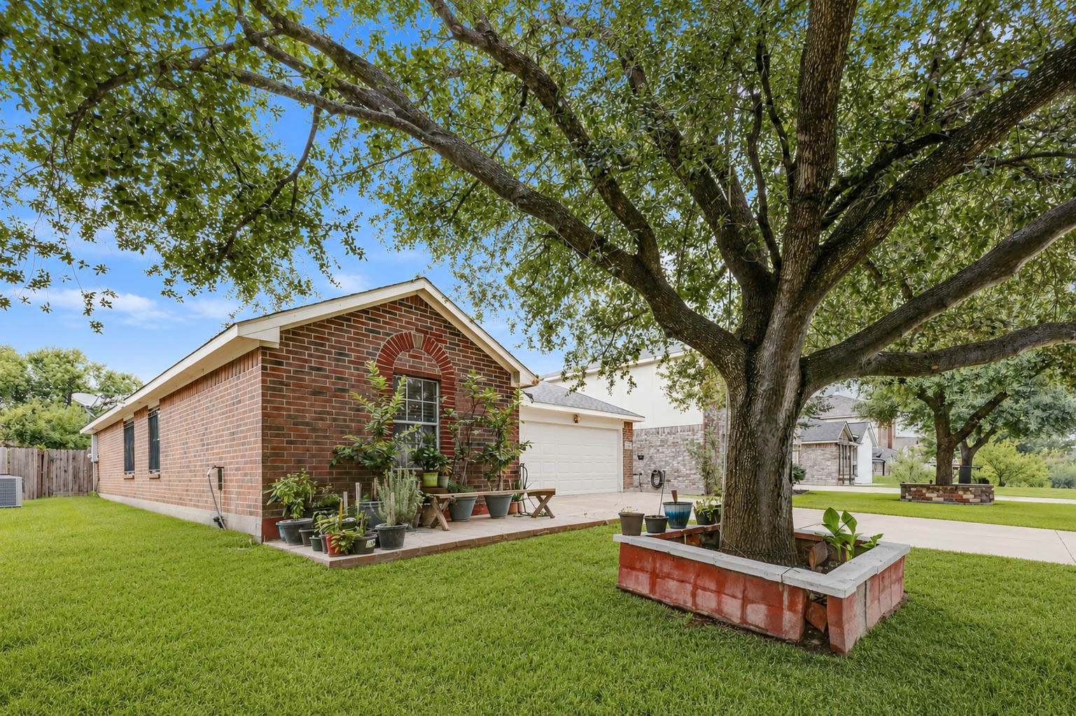 Listing photo 4