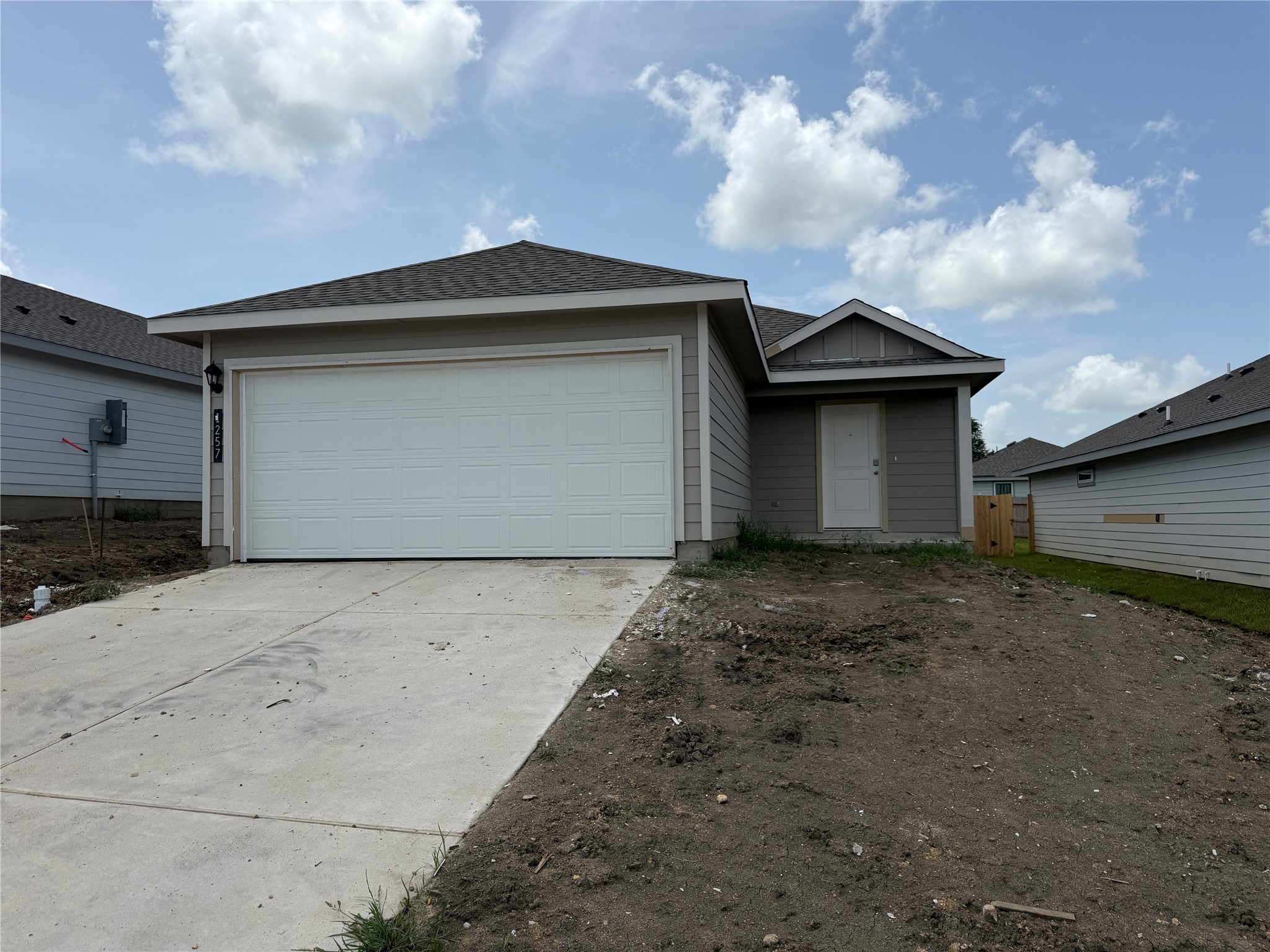 Listing photo 1